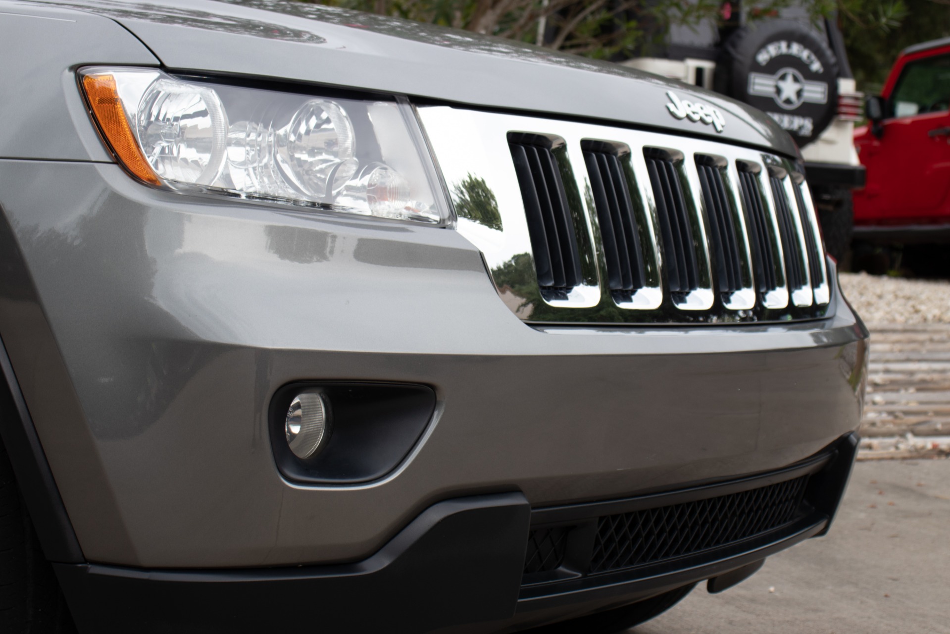 Used-2011-Jeep-Grand-Cherokee-Laredo-X