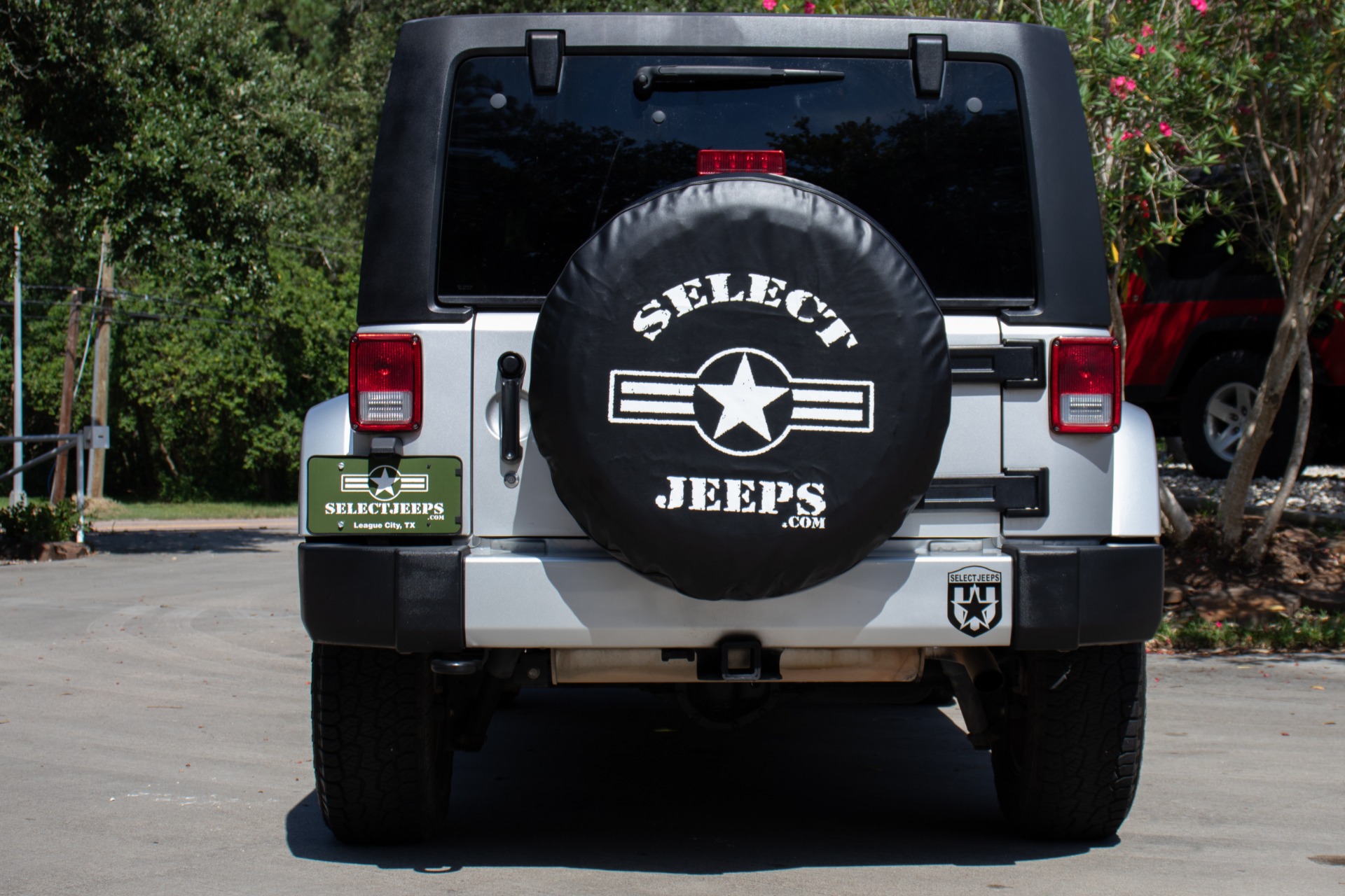 Used-2011-Jeep-Wrangler-Unlimited-Sahara