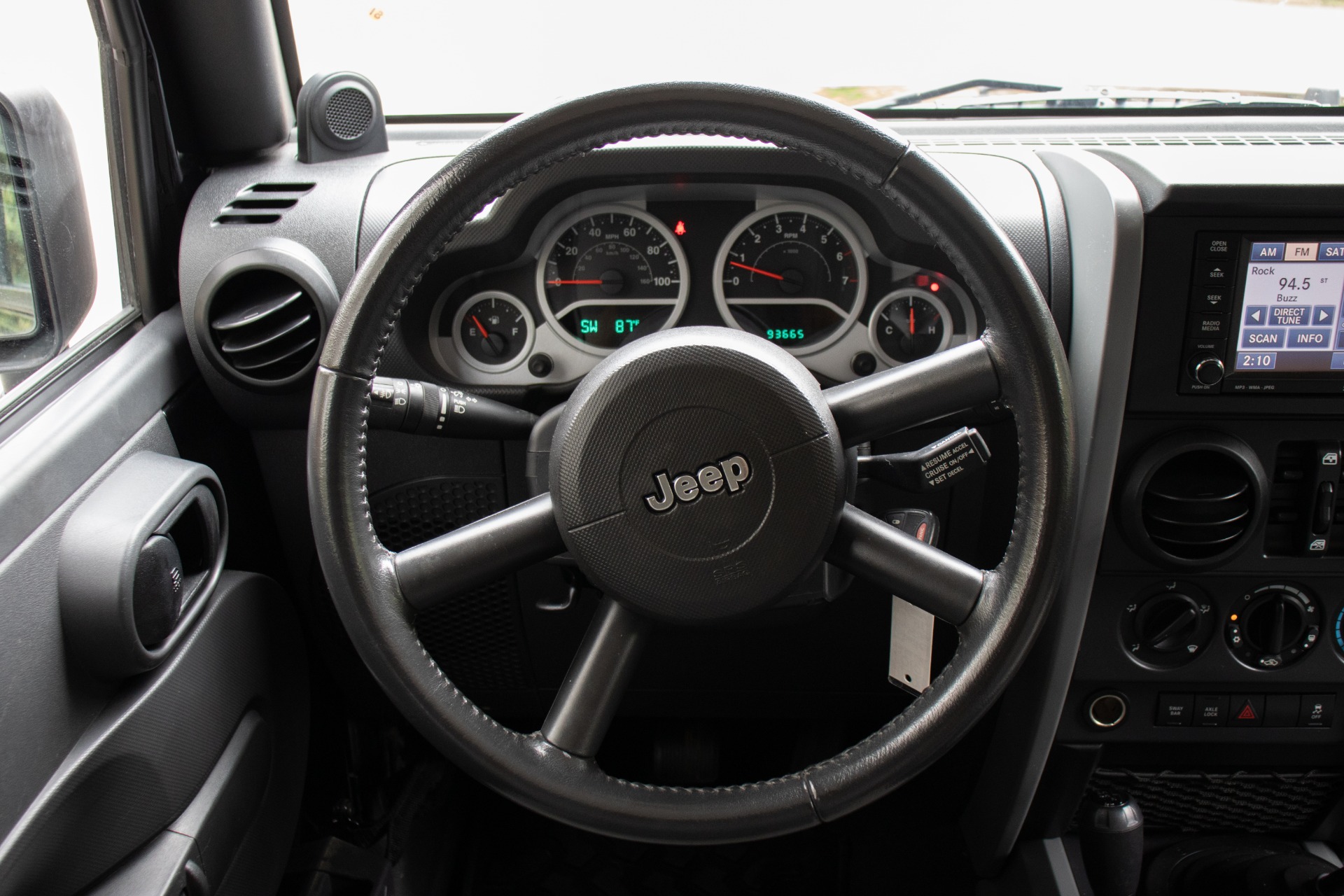 Used-2010-Jeep-Wrangler-Unlimited-Rubicon