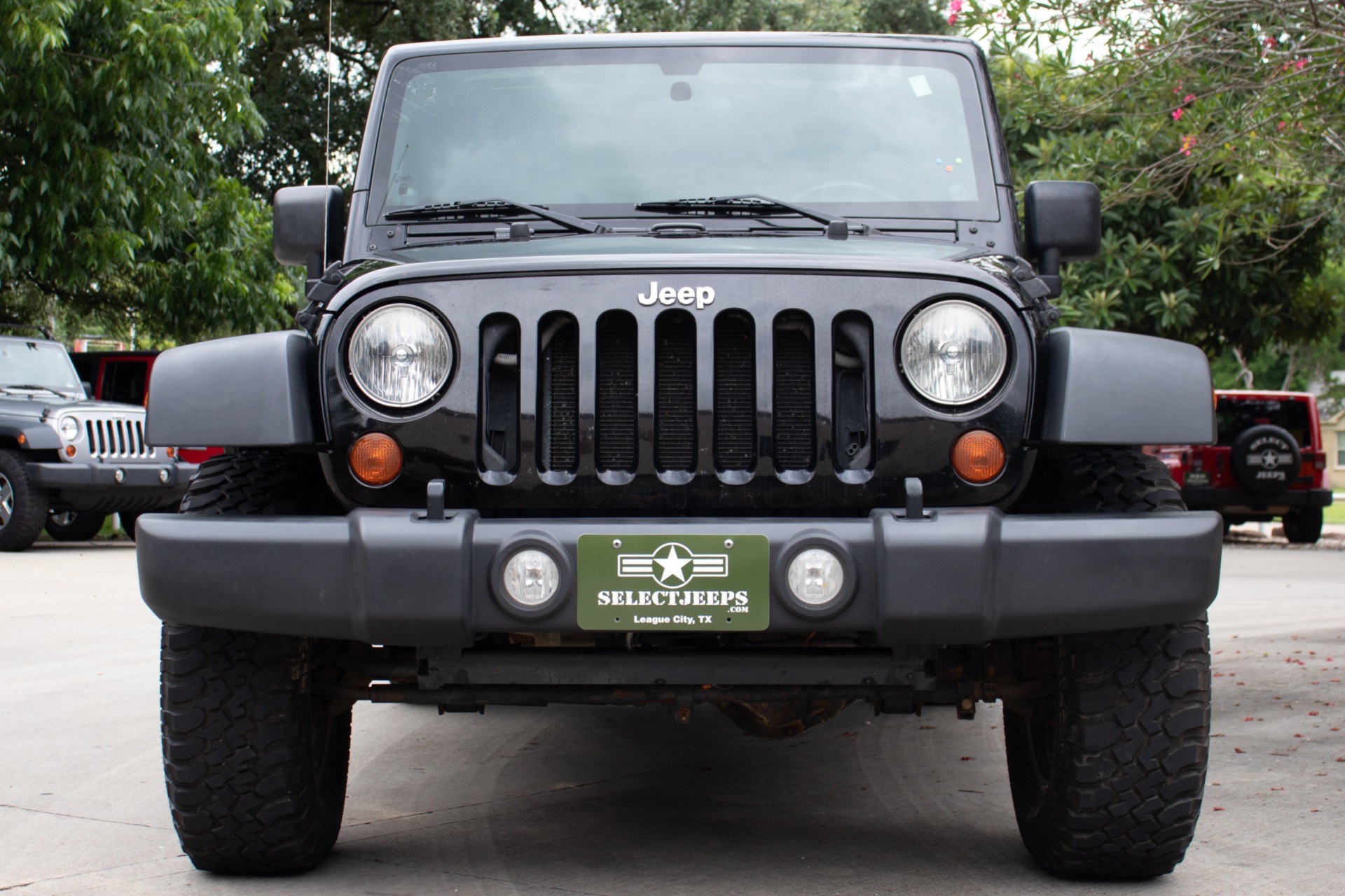 Used-2010-Jeep-Wrangler-Unlimited-Rubicon