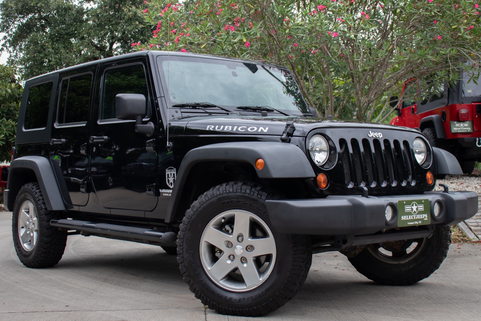 Used-2010-Jeep-Wrangler-Unlimited-Rubicon