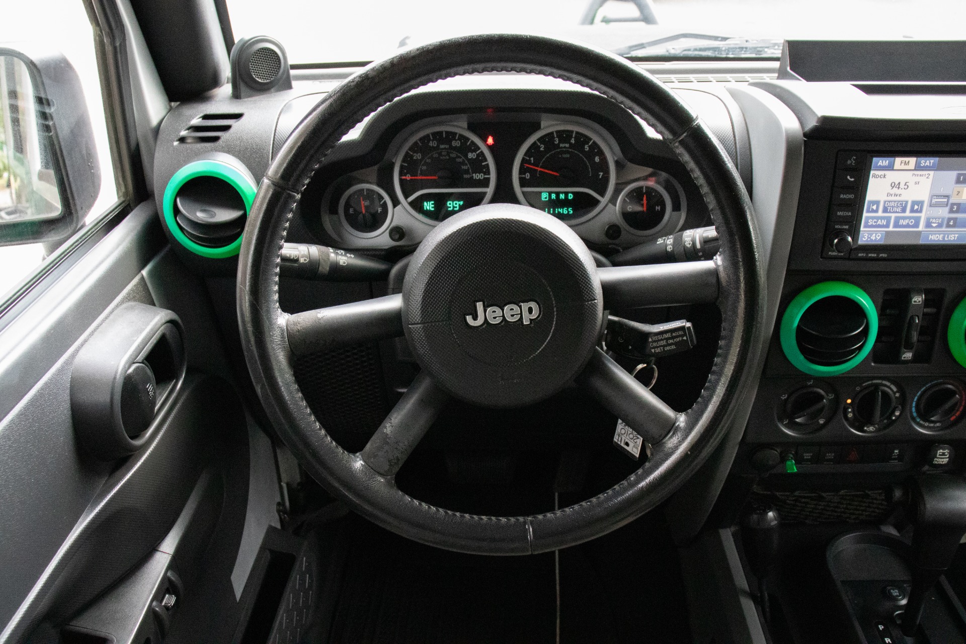 Used-2010-Jeep-Wrangler-Unlimited-Rubicon