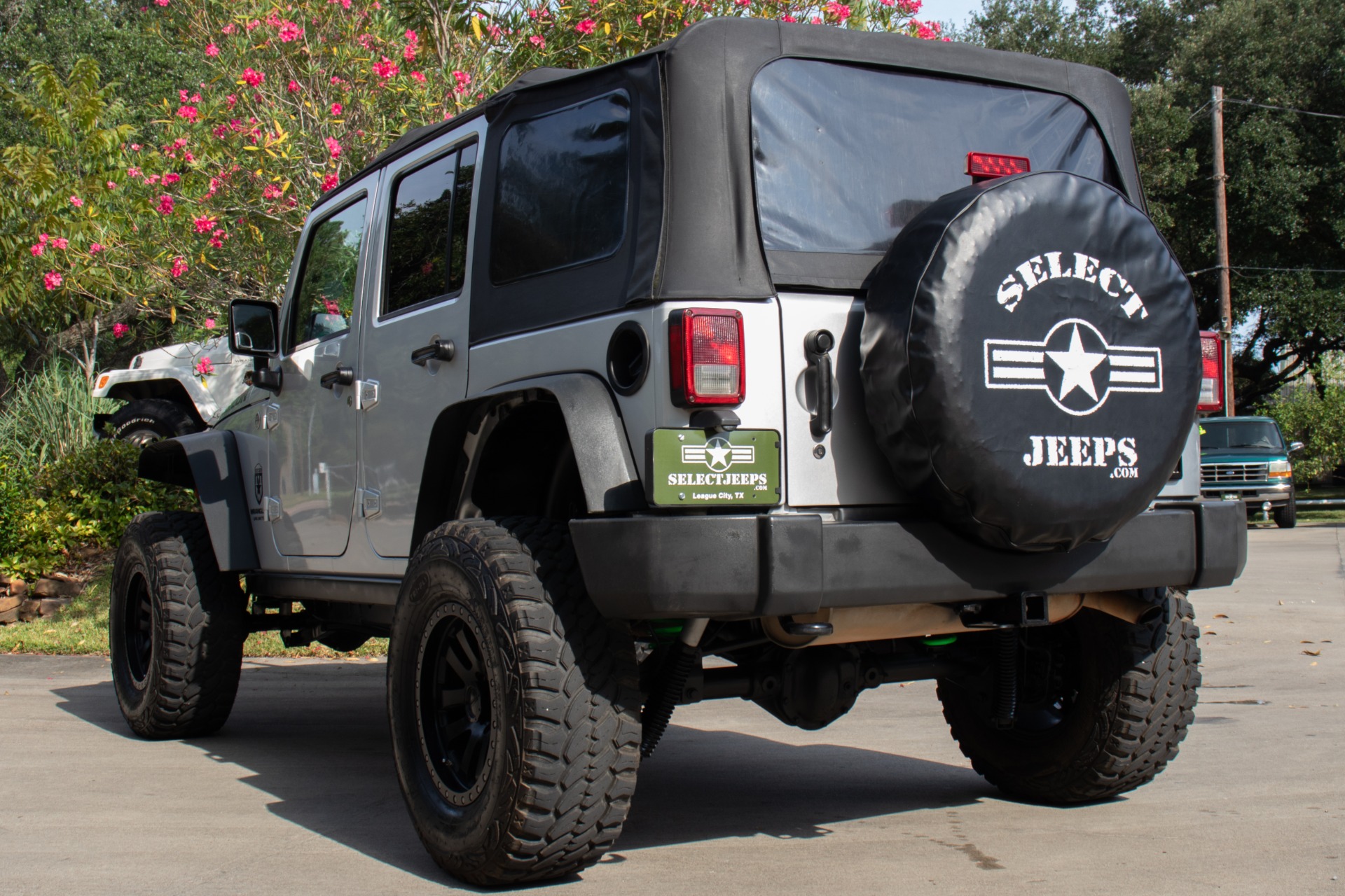 Used-2010-Jeep-Wrangler-Unlimited-Rubicon