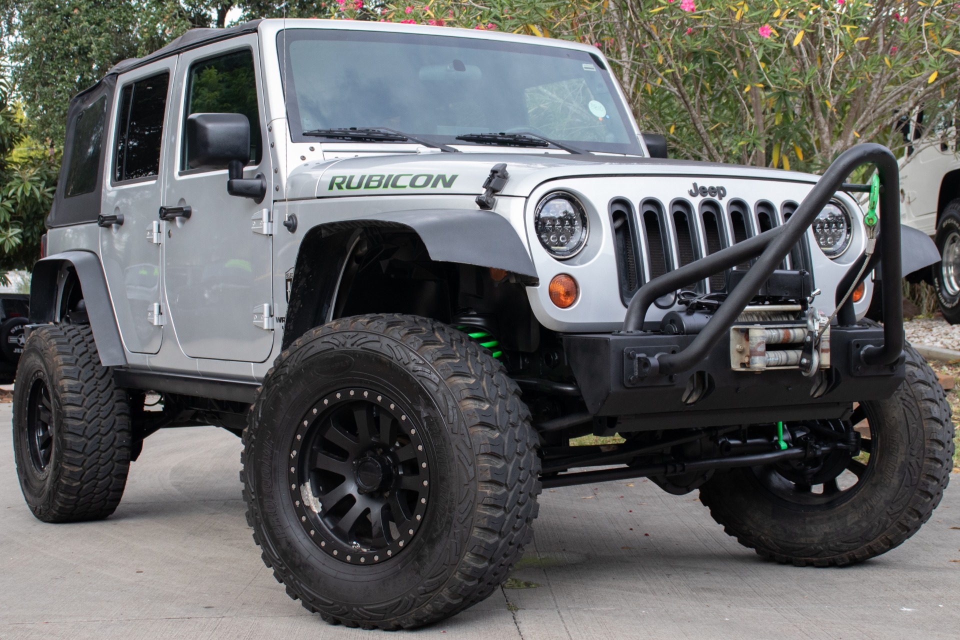 Used-2010-Jeep-Wrangler-Unlimited-Rubicon