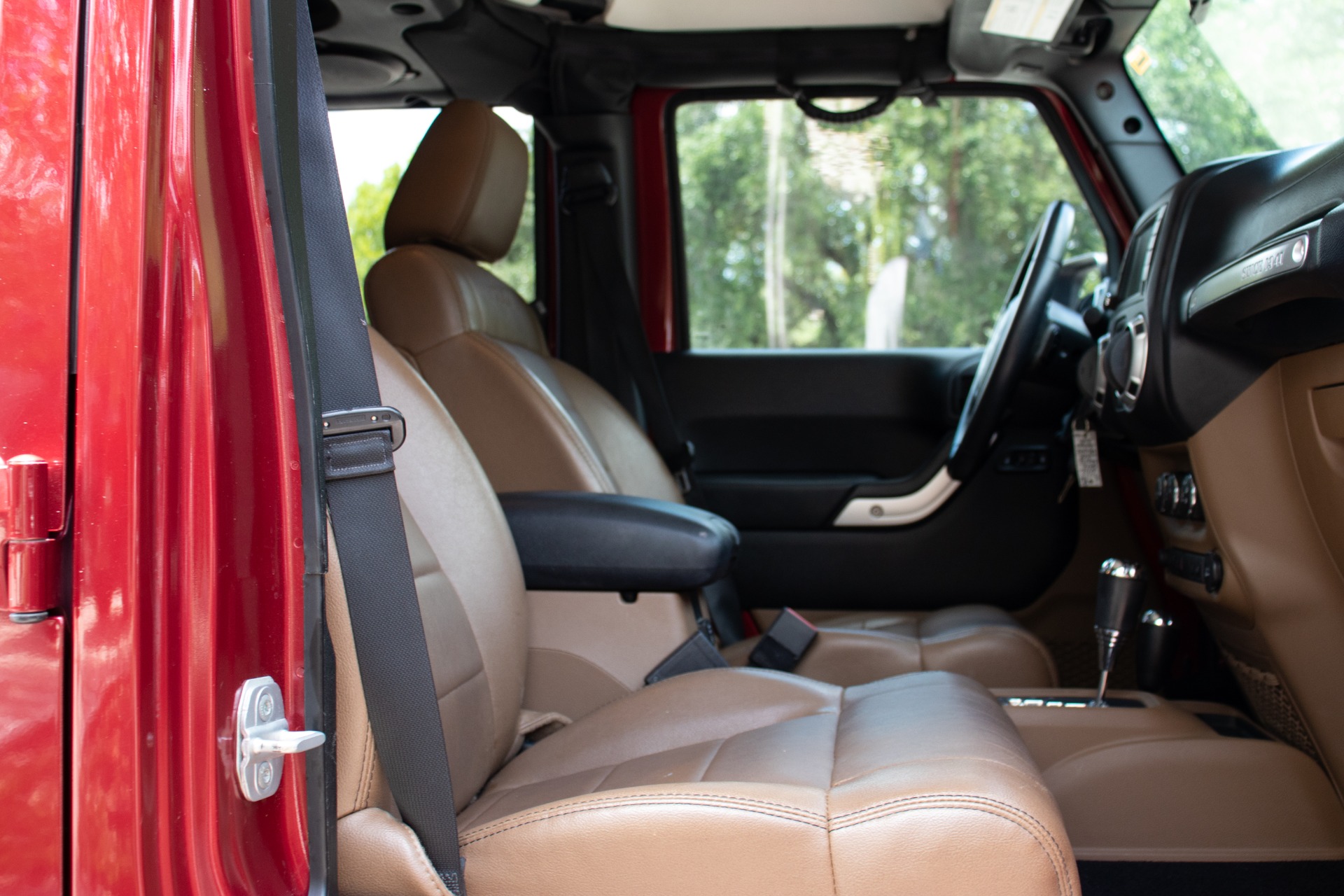 Used-2012-Jeep-Wrangler-Unlimited-Sahara For Sale | Select Jeeps Inc. Used-2012-Jeep-Wrangler-Unlimited-Sahara