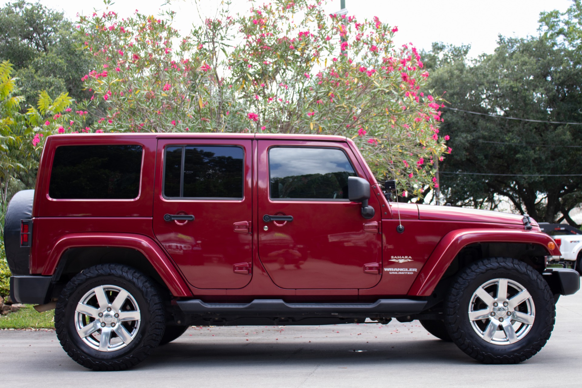 Used-2012-Jeep-Wrangler-Unlimited-Sahara For Sale | Select Jeeps Inc. Used-2012-Jeep-Wrangler-Unlimited-Sahara