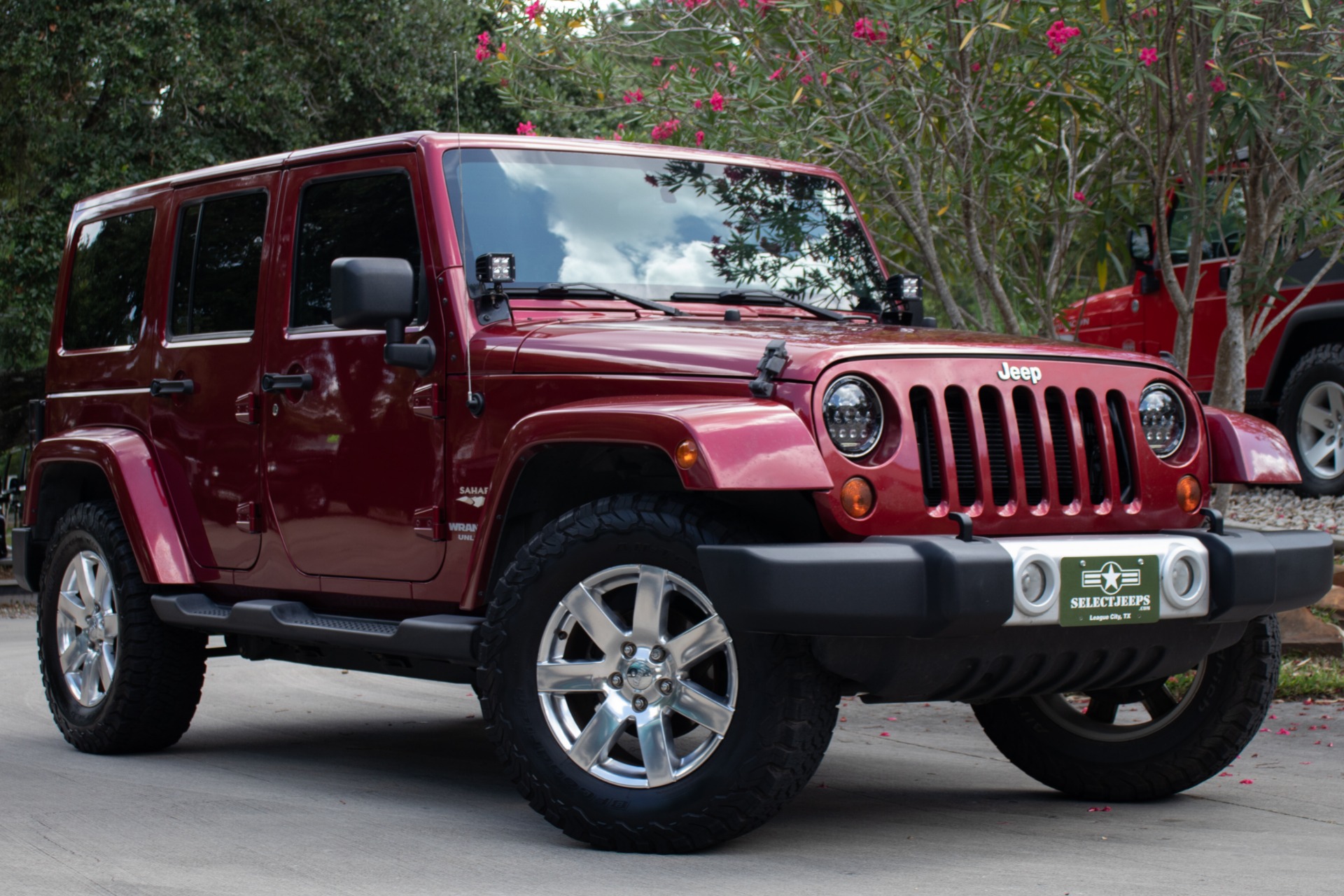 Used-2012-Jeep-Wrangler-Unlimited-Sahara