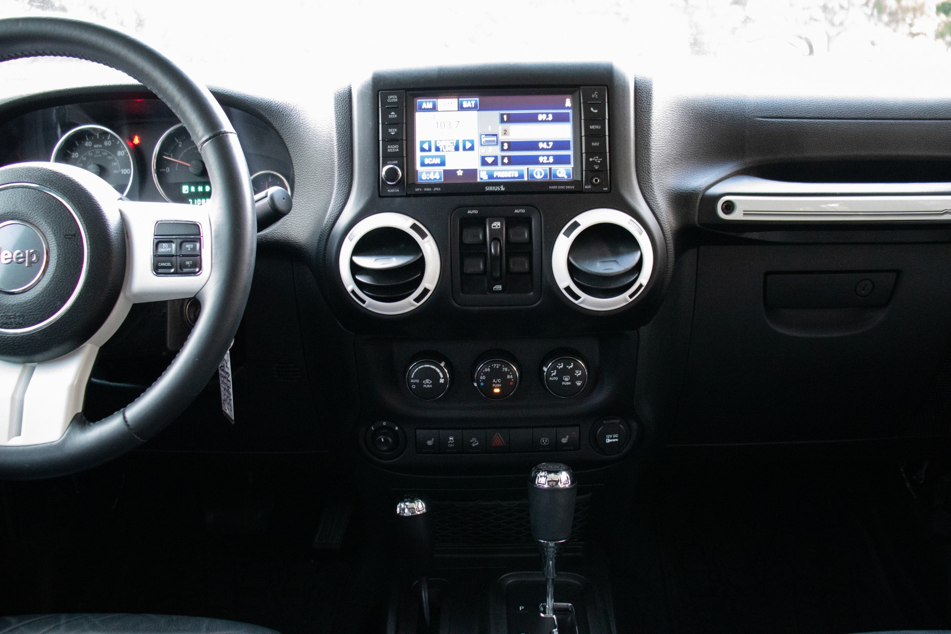 Used-2015-Jeep-Wrangler-Unlimited-X-Edition