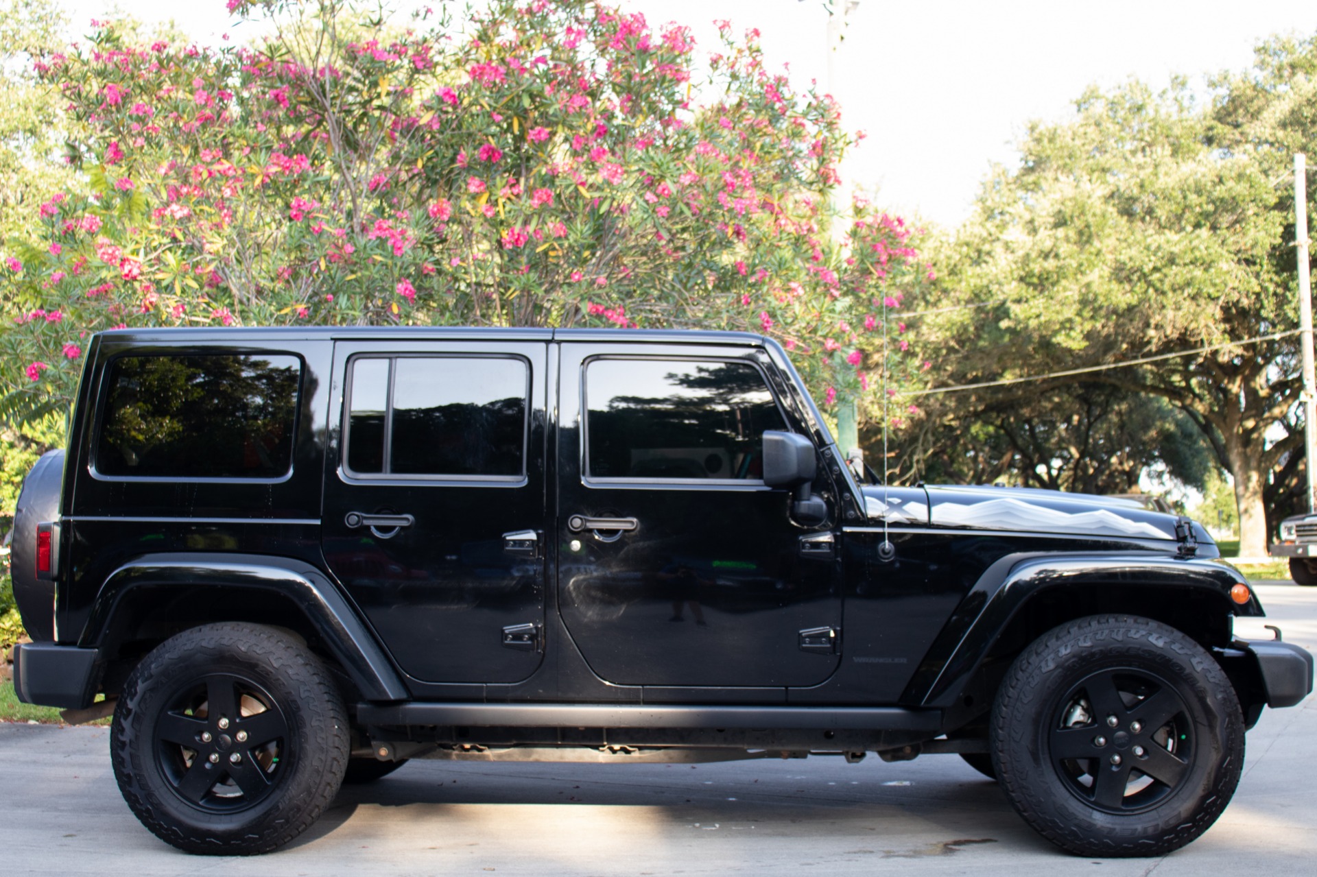 Used-2015-Jeep-Wrangler-Unlimited-X-Edition