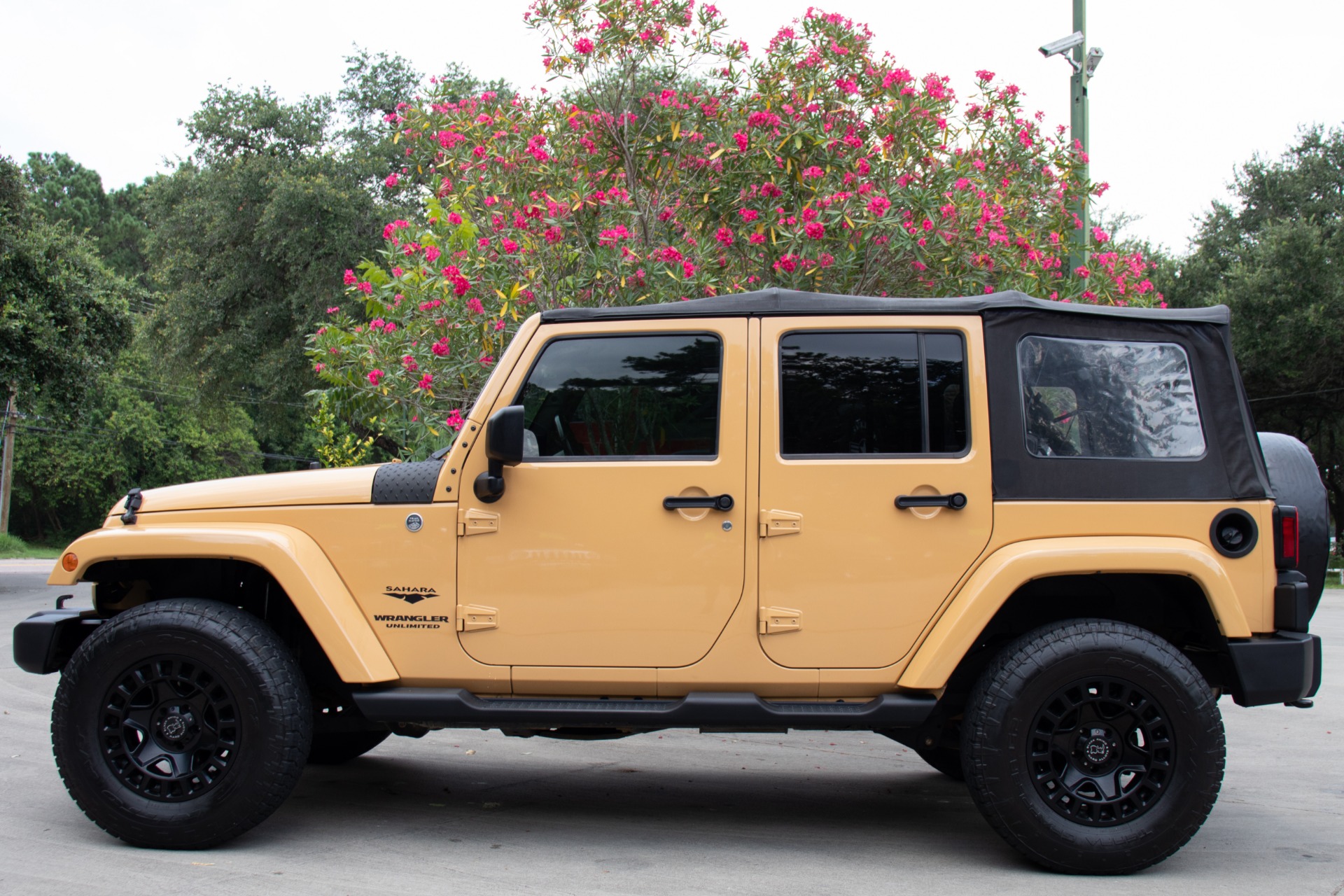 Used 2013 Jeep Wrangler Unlimited Sahara For Sale ($25,995) | Select Jeeps  Inc. Stock #627377