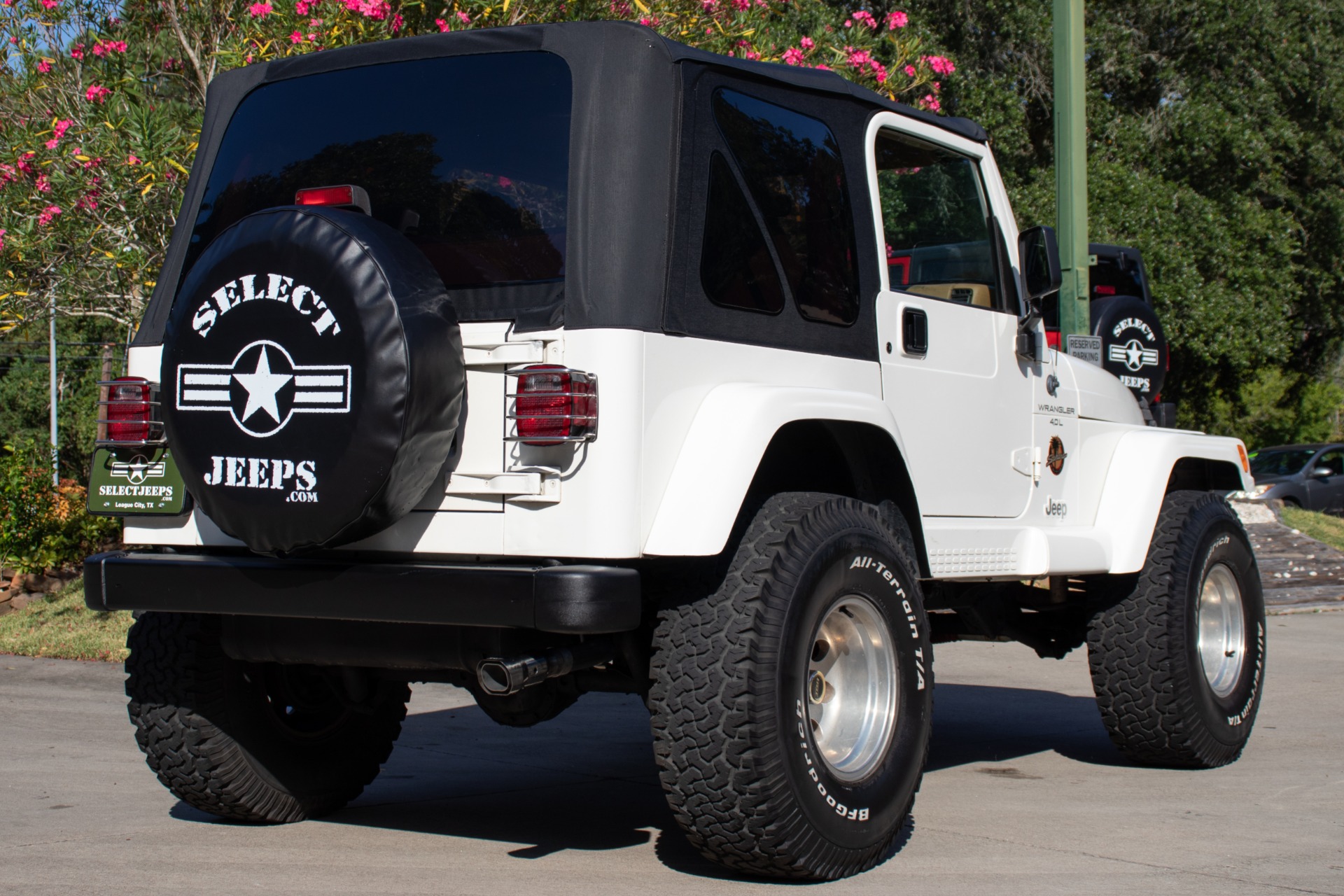 Used-1997-Jeep-Wrangler-Sahara