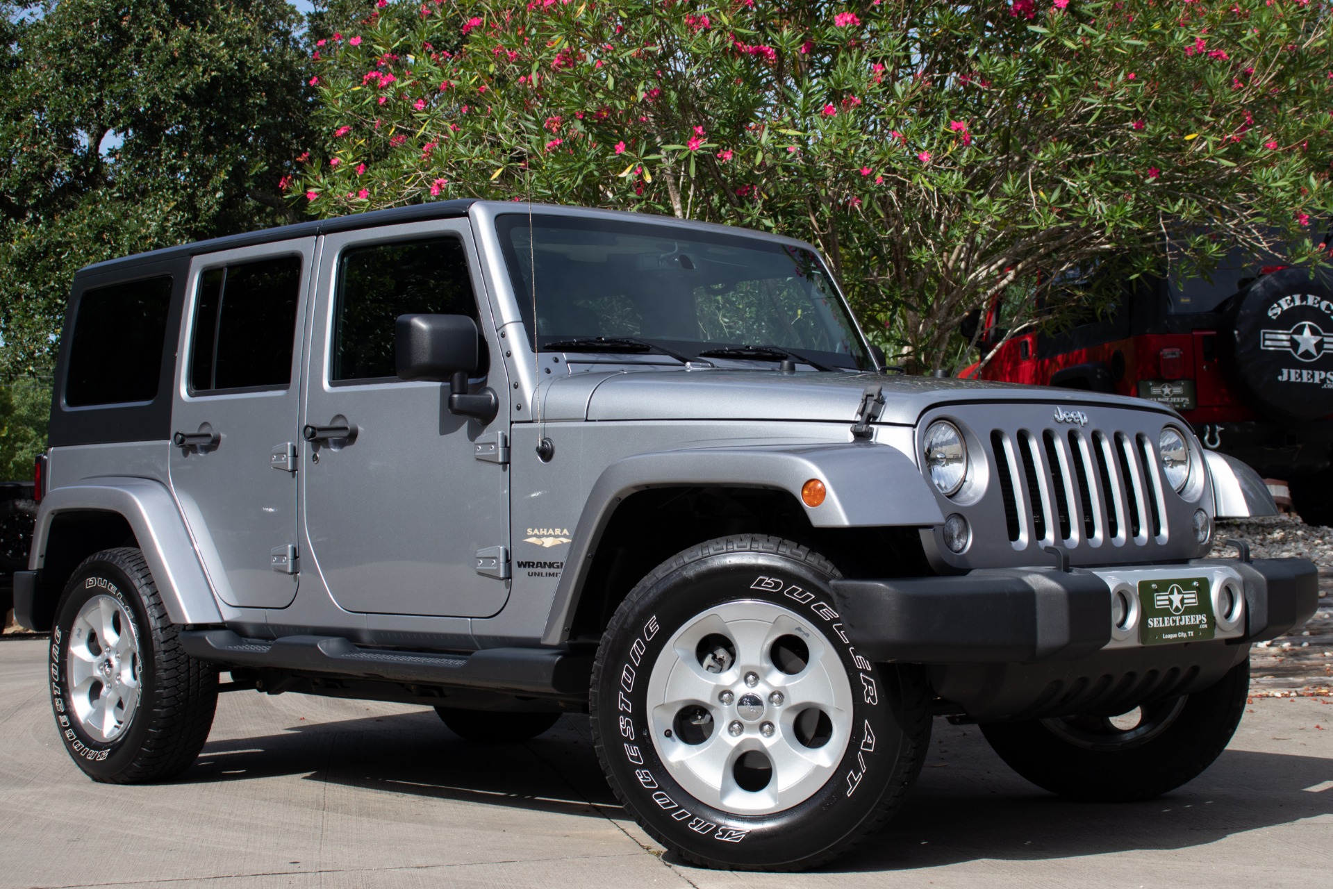 Used-2014-Jeep-Wrangler-Unlimited-Sahara