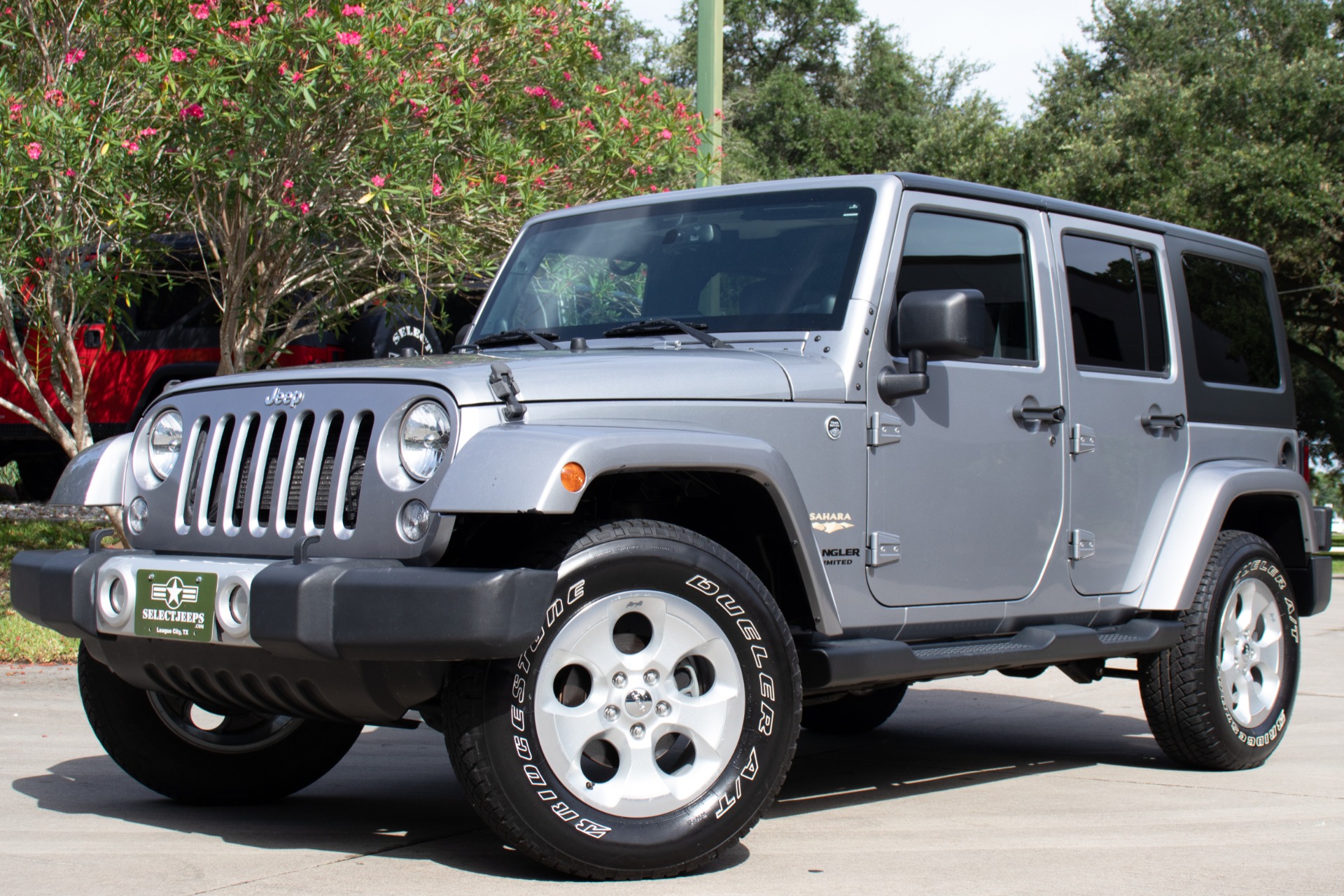 Used-2014-Jeep-Wrangler-Unlimited-Sahara