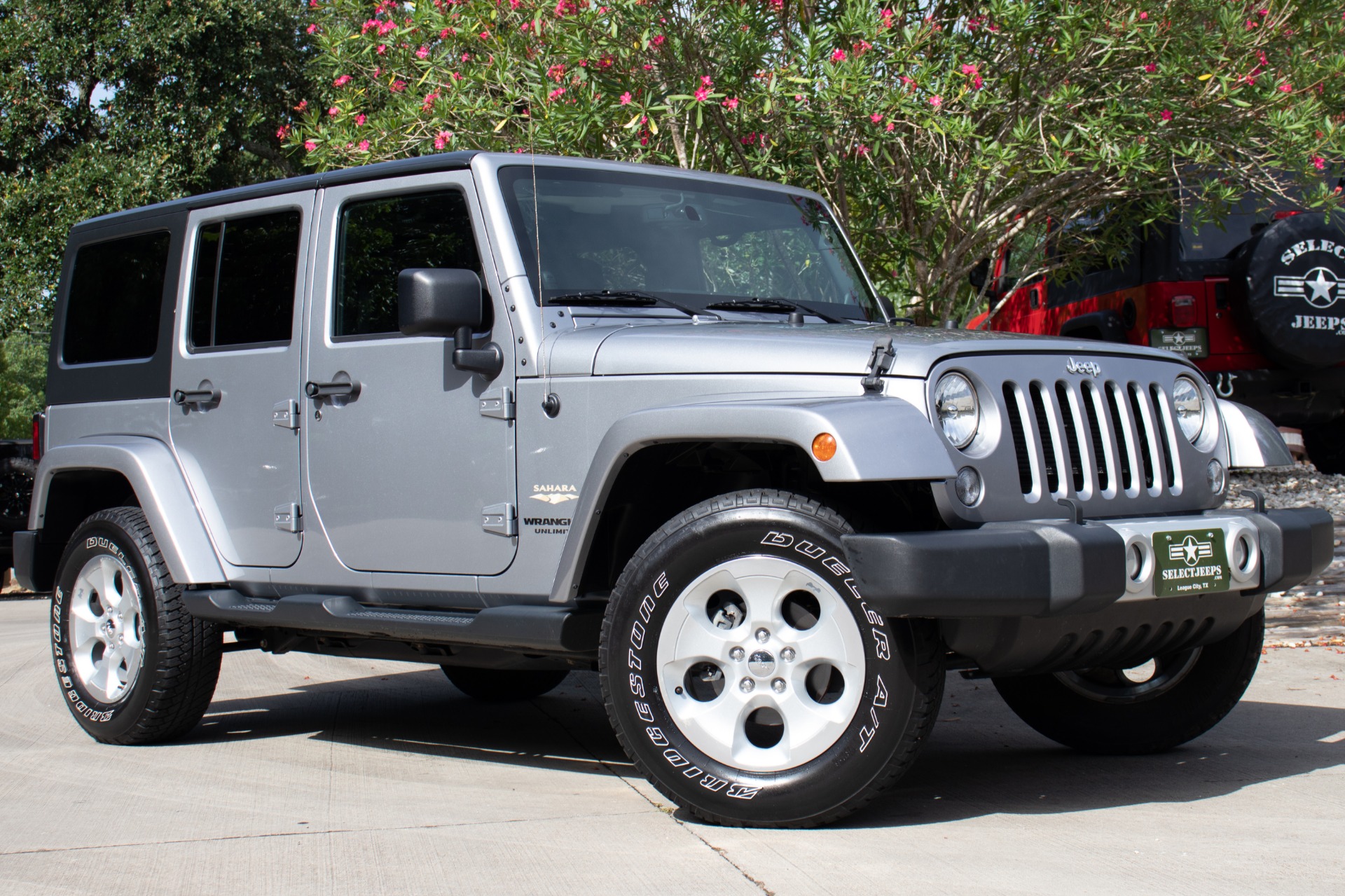 Used-2014-Jeep-Wrangler-Unlimited-Sahara