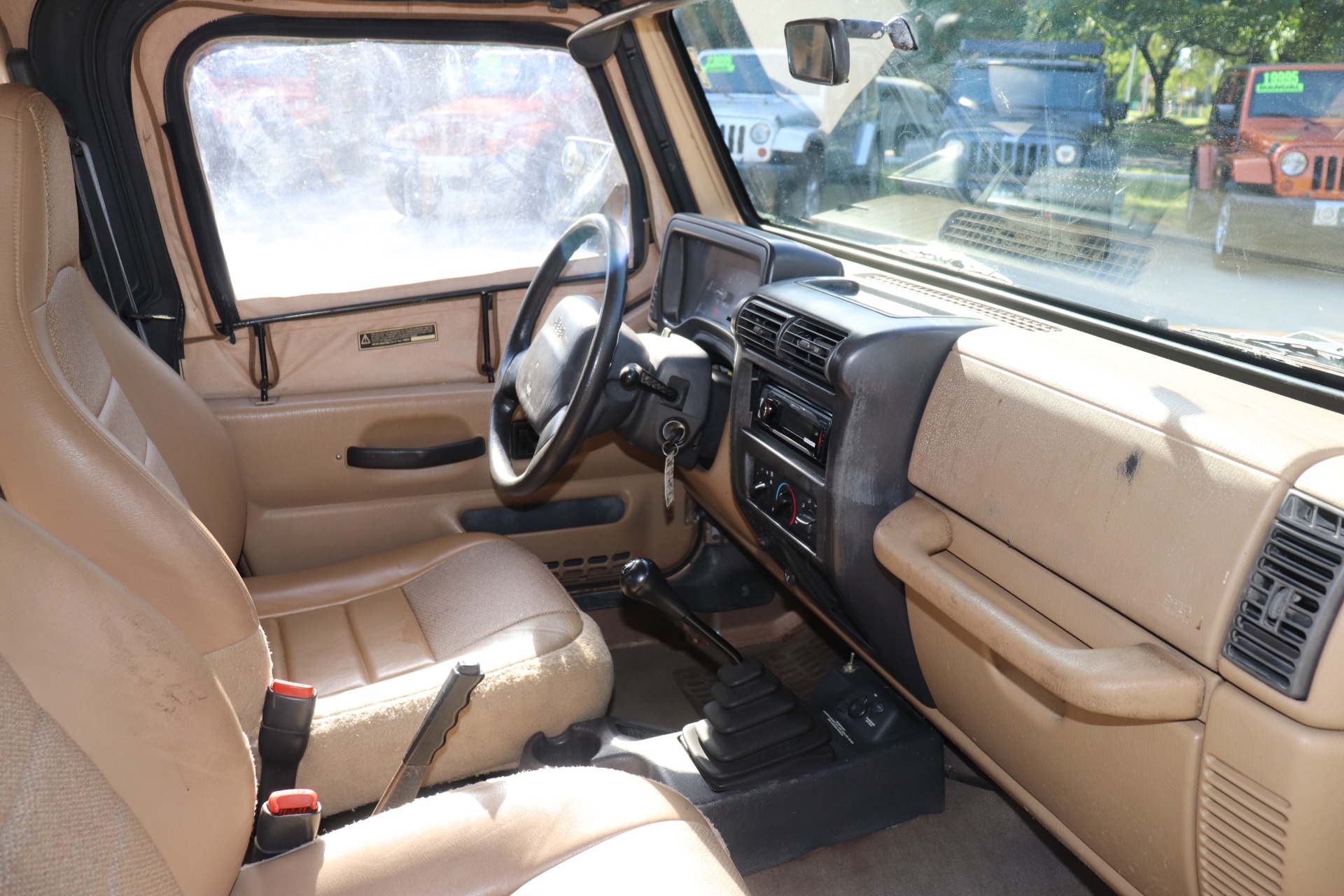 Used-1999-Jeep-Wrangler-SE