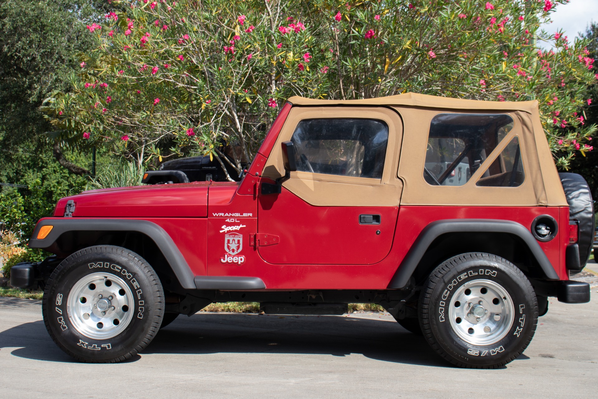 Used-1998-Jeep-Wrangler-Sport