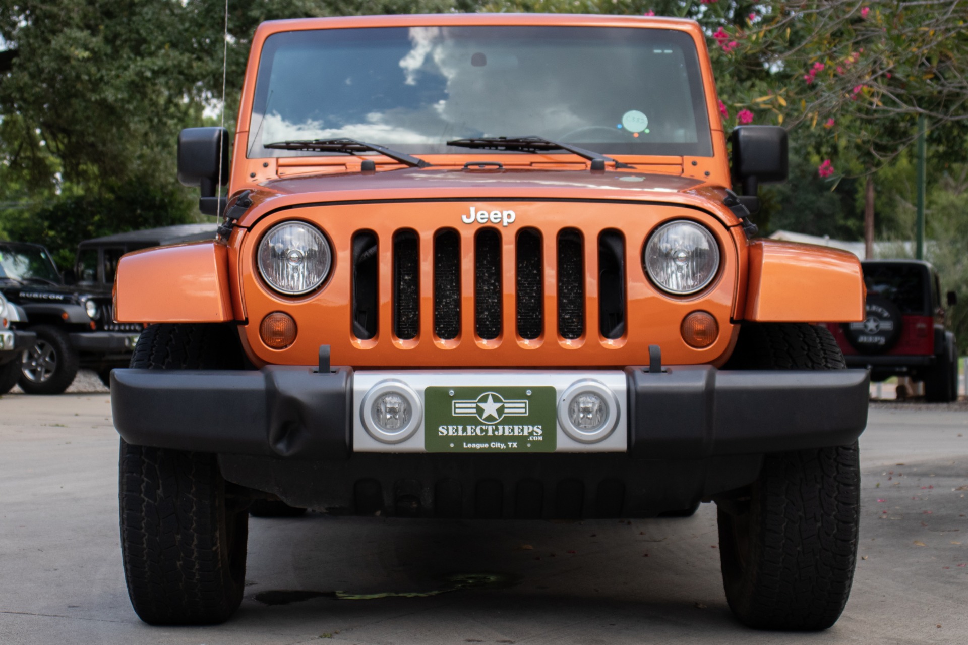 Used-2010-Jeep-Wrangler-Unlimited-Sahara