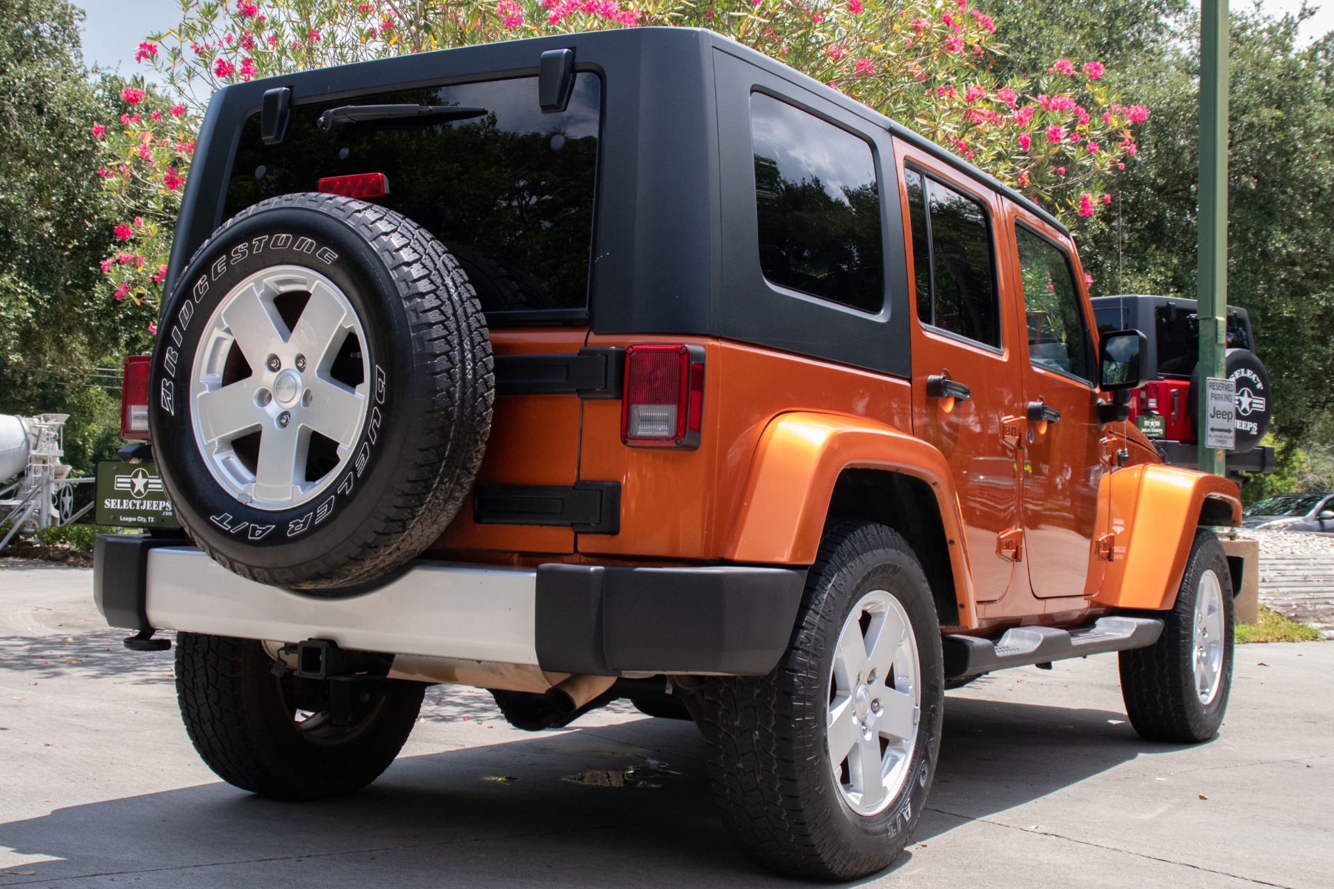 Used-2010-Jeep-Wrangler-Unlimited-Sahara