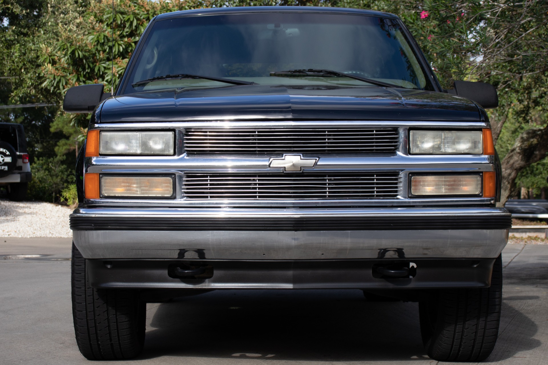 Used-1999-Chevrolet-Tahoe-LT