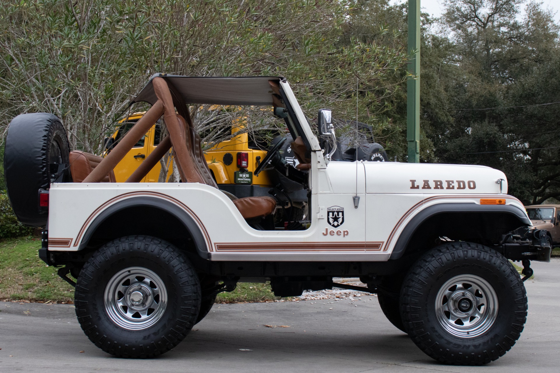 Used-1981-Jeep-CJ-5-Laredo