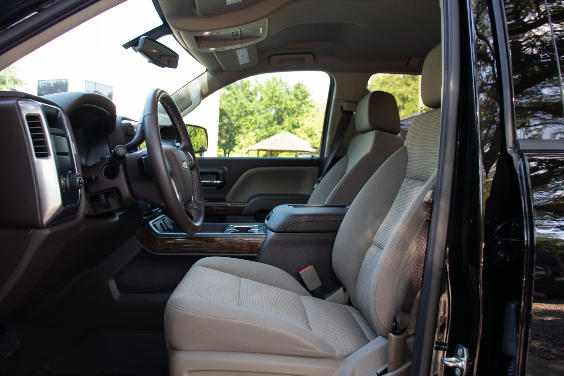 Used-2018-Chevrolet-Silverado-1500-LT