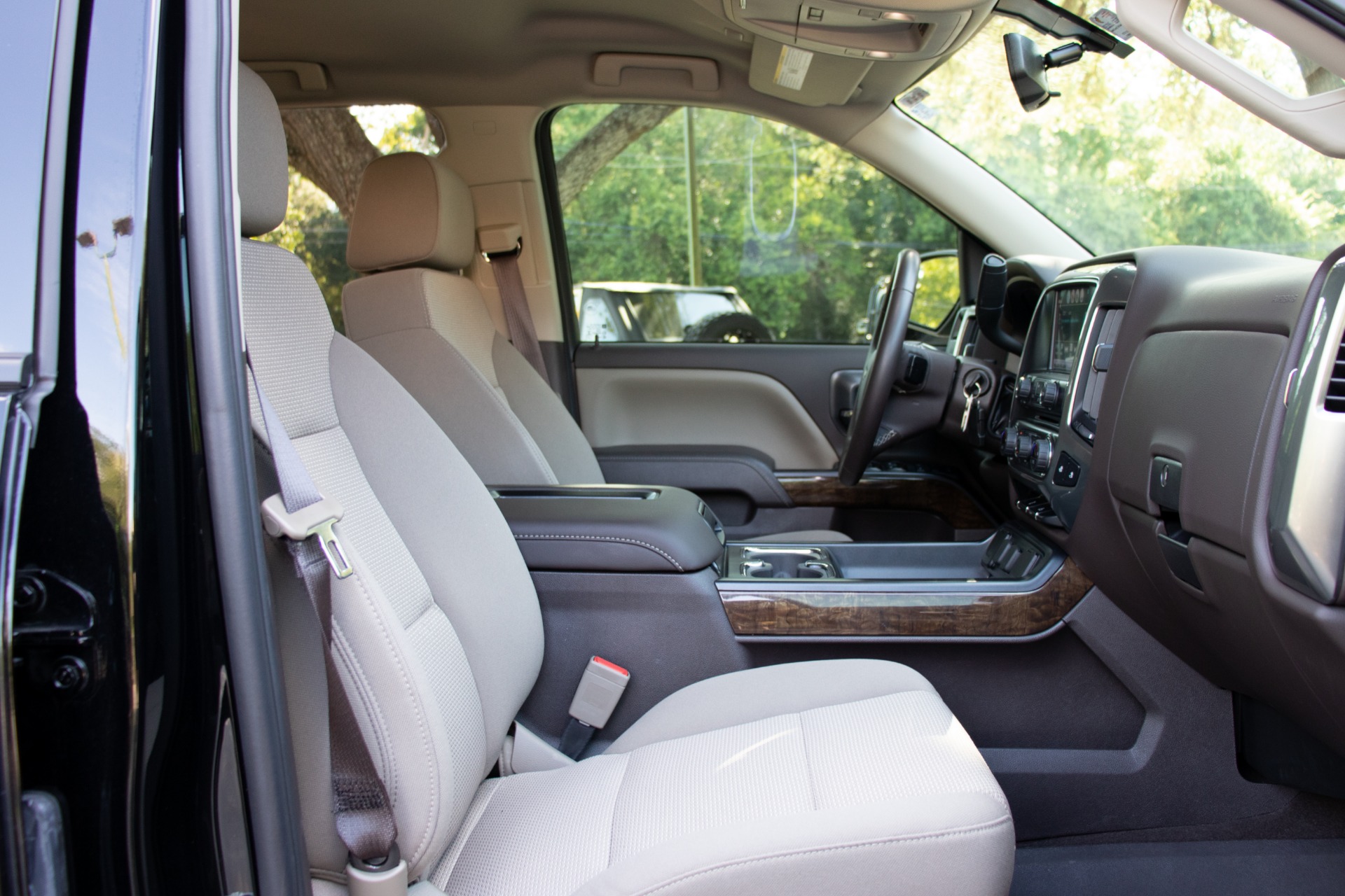 Used-2018-Chevrolet-Silverado-1500-LT