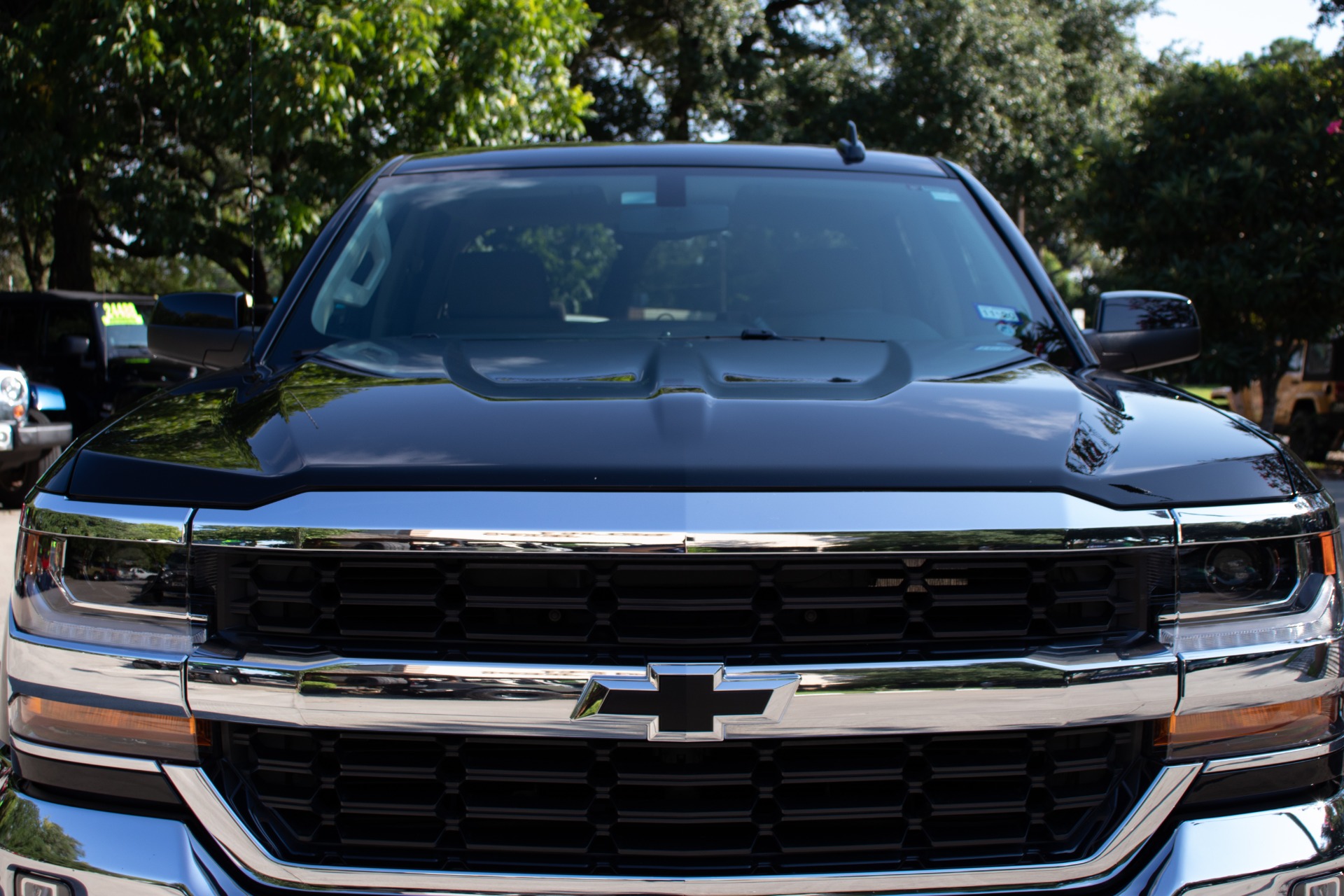 Used-2018-Chevrolet-Silverado-1500-LT