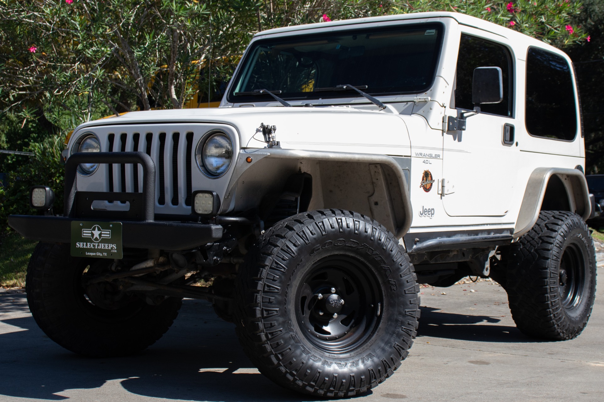 Used-1997-Jeep-Wrangler-Sahara