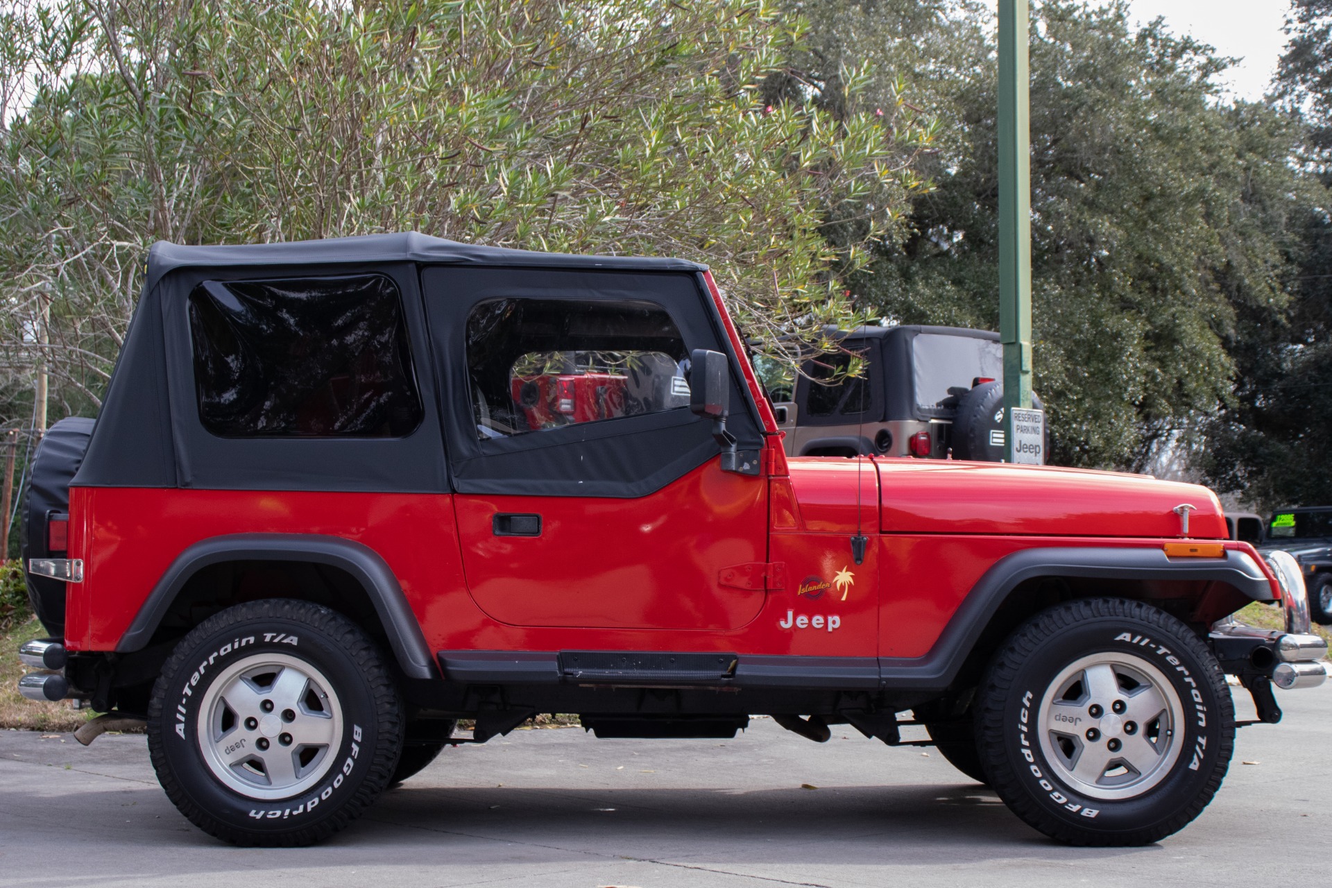 Used-1989-Jeep-Wrangler-Islander