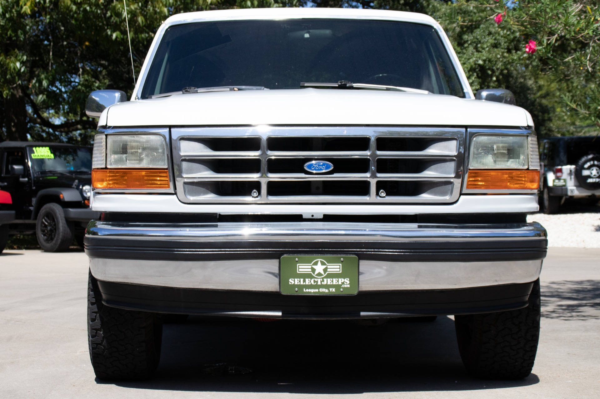 Used-1992-Ford-Bronco-XLT