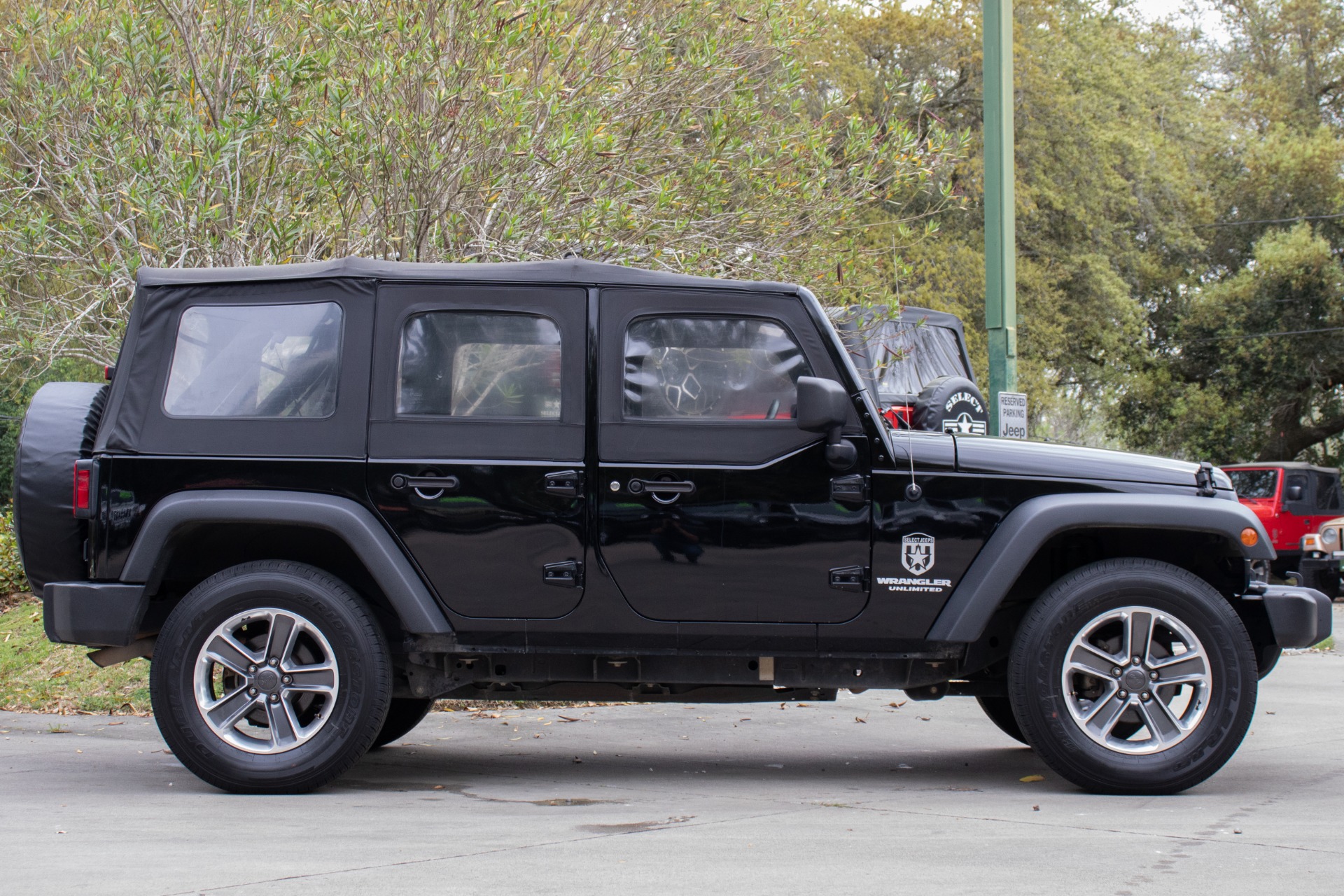 Used-2013-Jeep-Wrangler-Unlimited-Sport