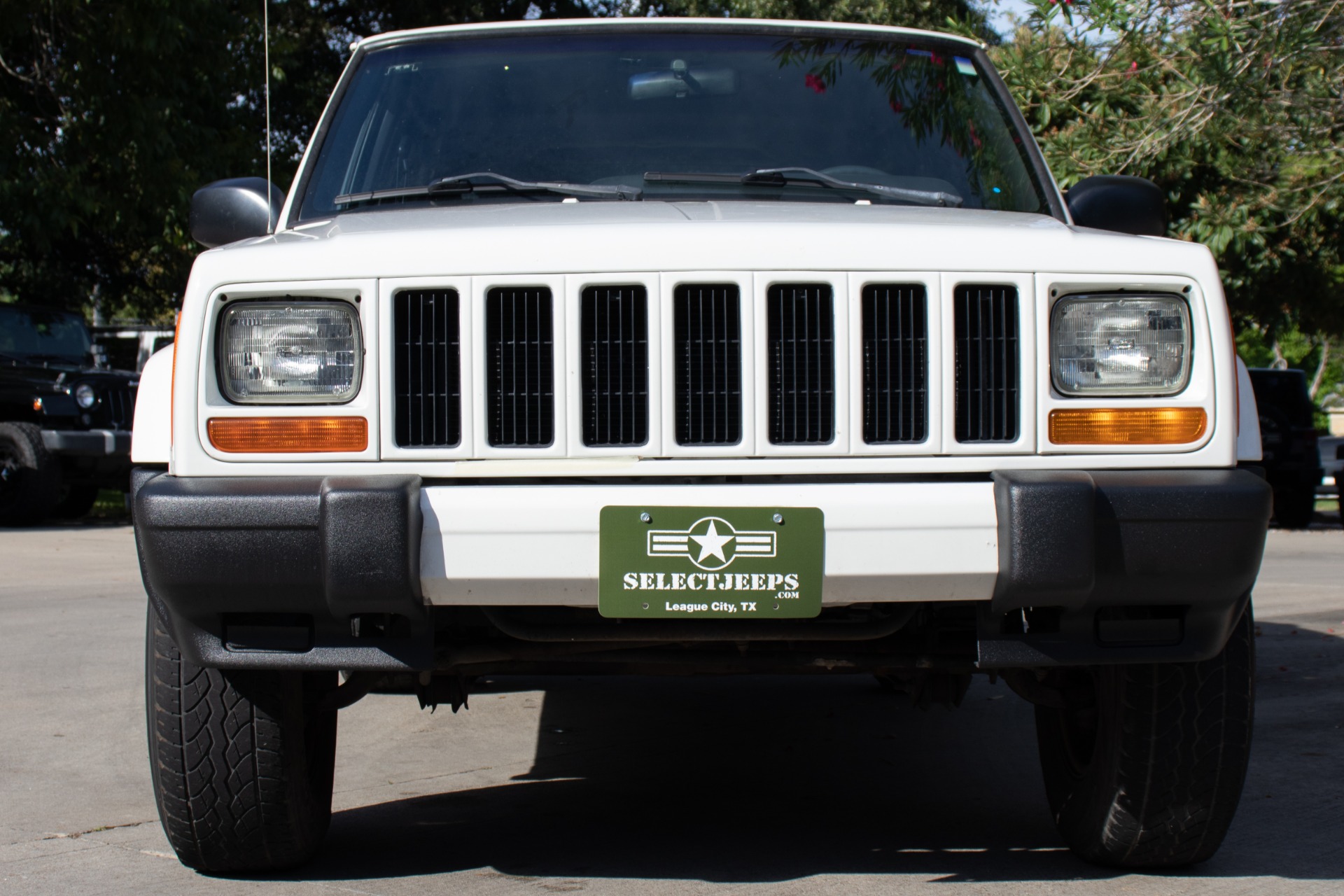 Used-2000-Jeep-Cherokee-Sport