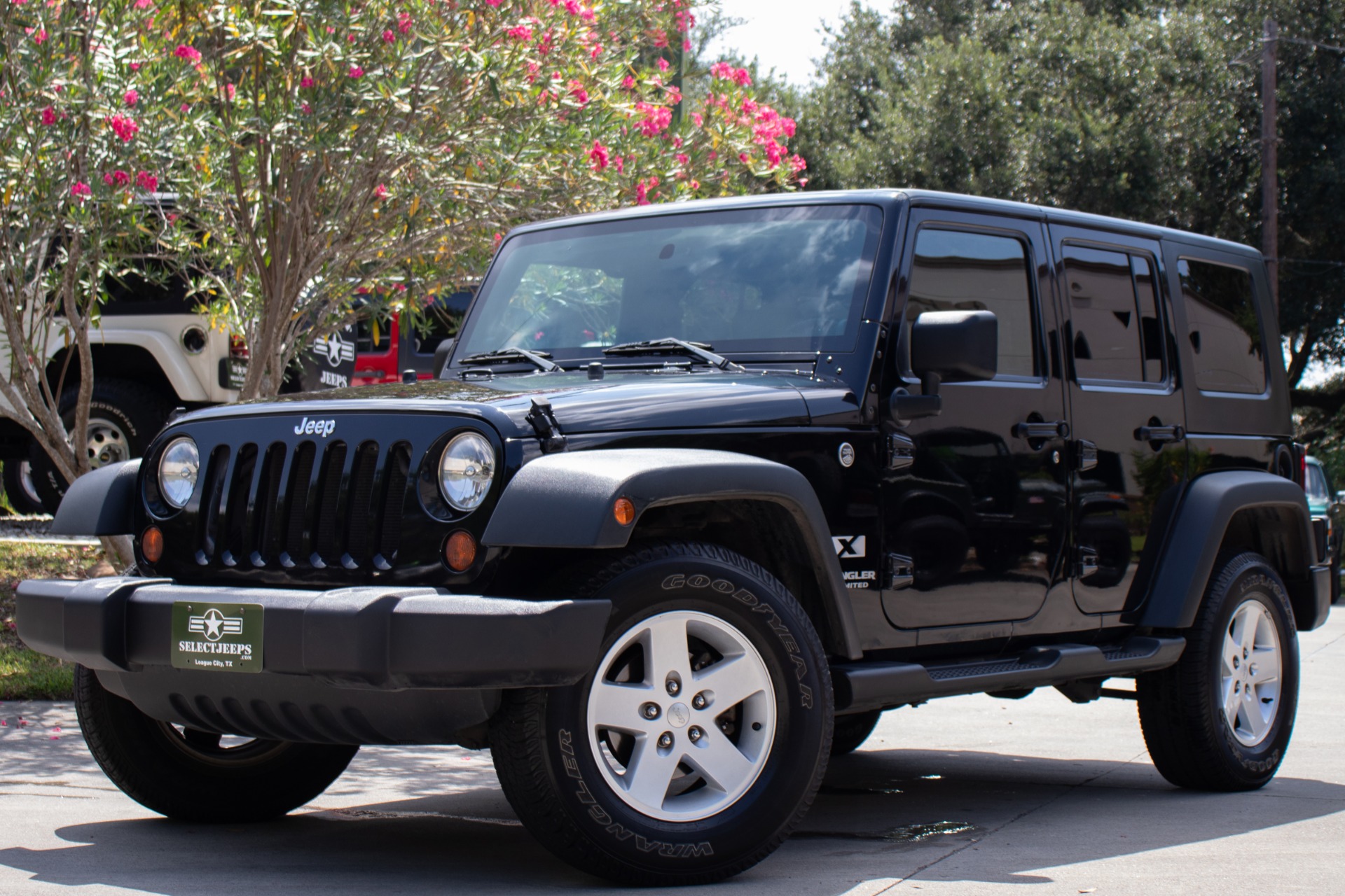 Used-2008-Jeep-Wrangler-Unlimited-X