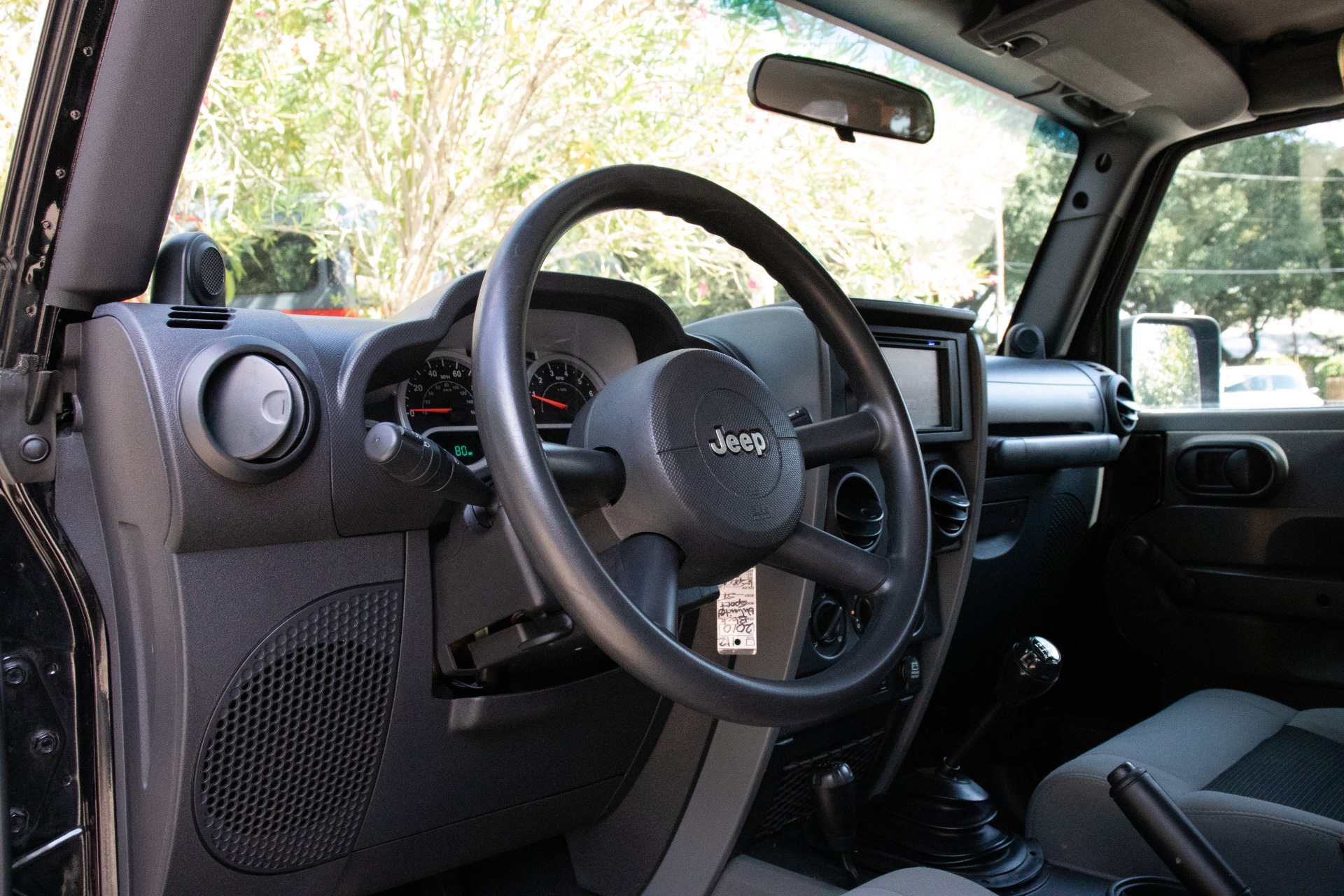 Used-2010-Jeep-Wrangler-Unlimited-Sport