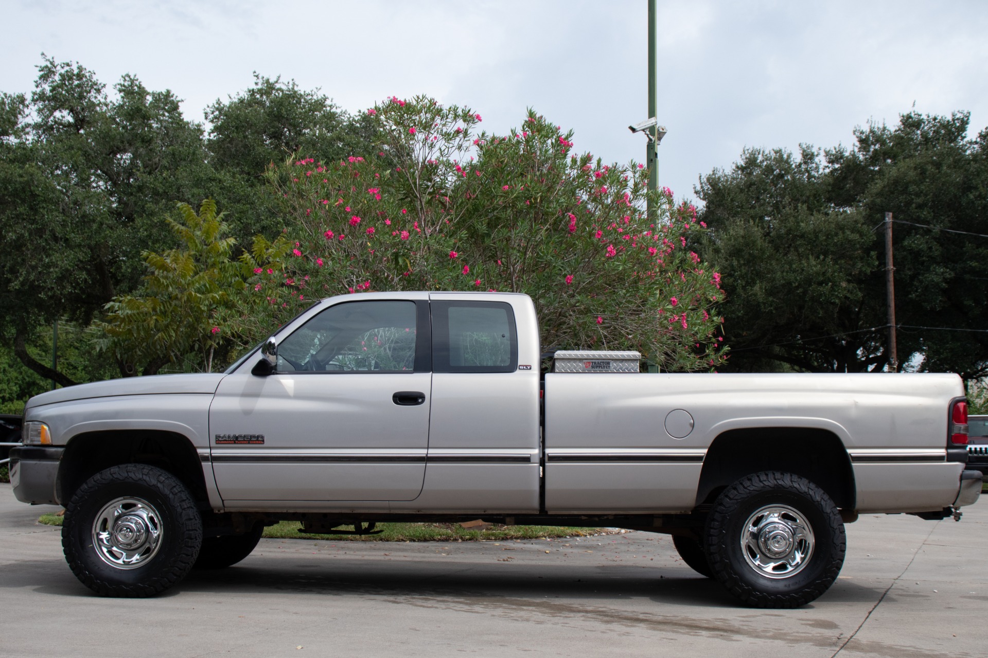 Used-1996-Dodge-Ram-Pickup-2500-Laramie-SLT