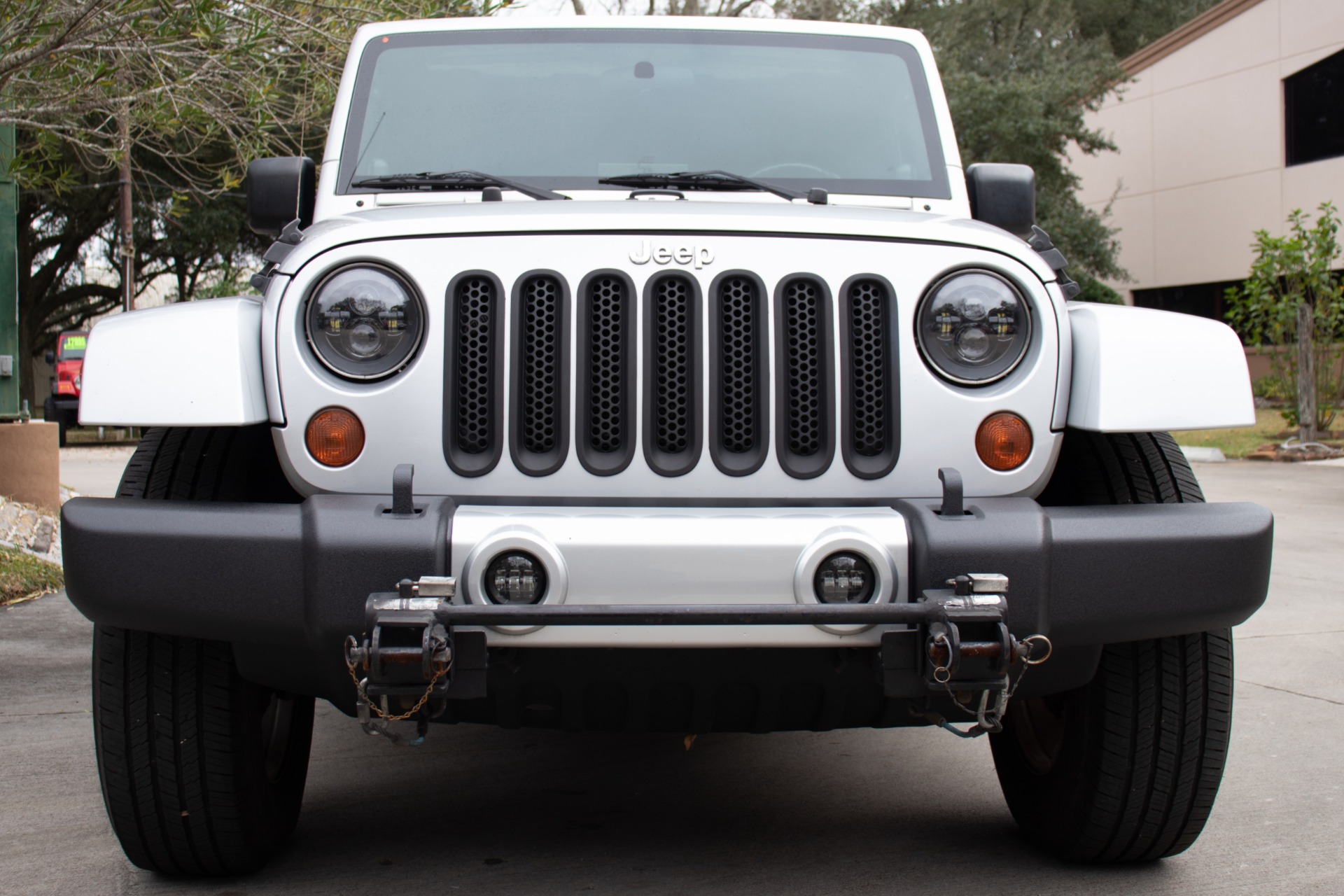 Used-2009-Jeep-Wrangler-Unlimited-Sahara