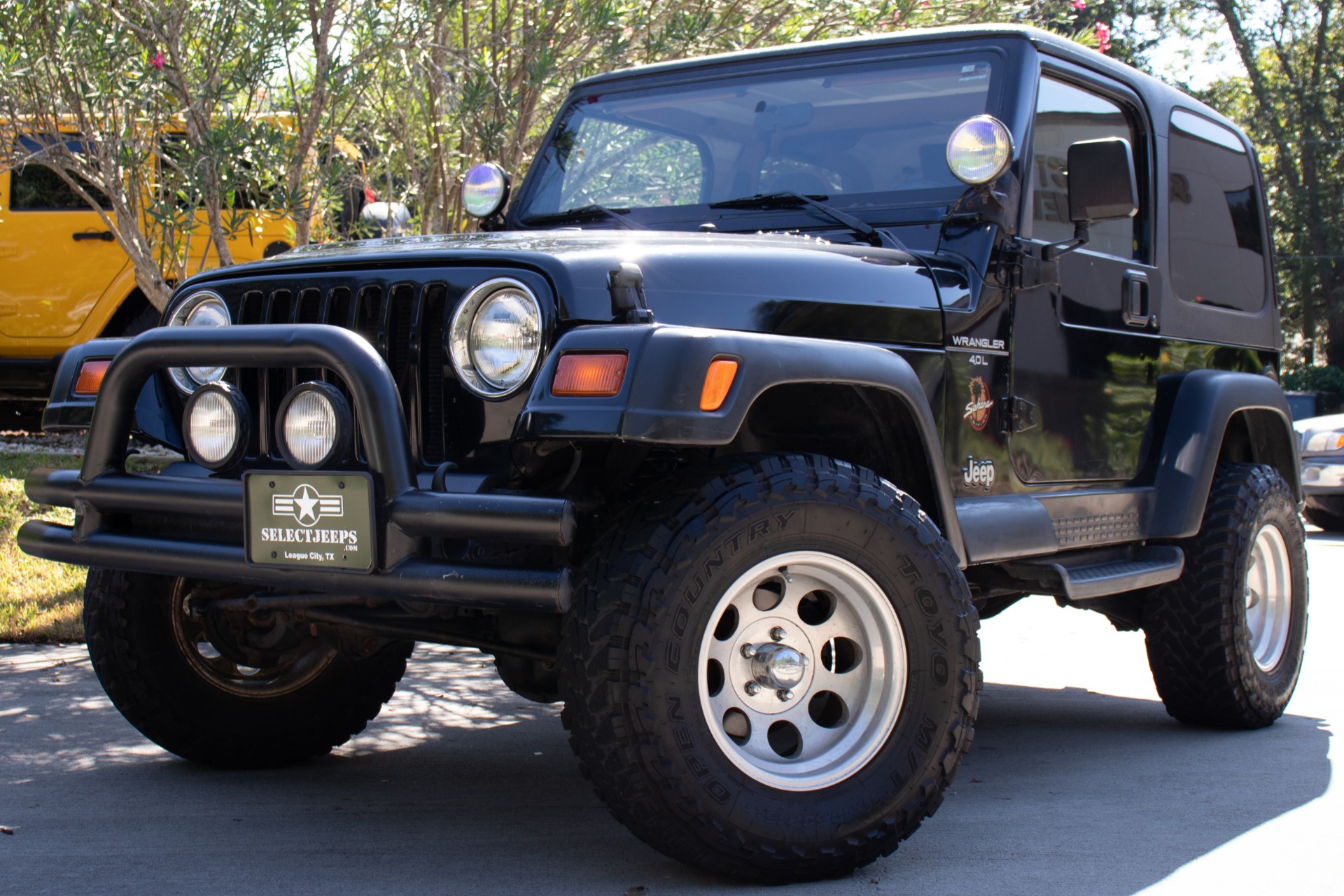 Used-1998-Jeep-Wrangler-Sahara