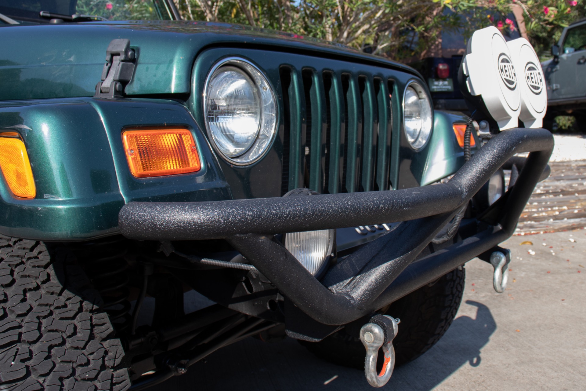 Used-2000-Jeep-Wrangler-Sahara