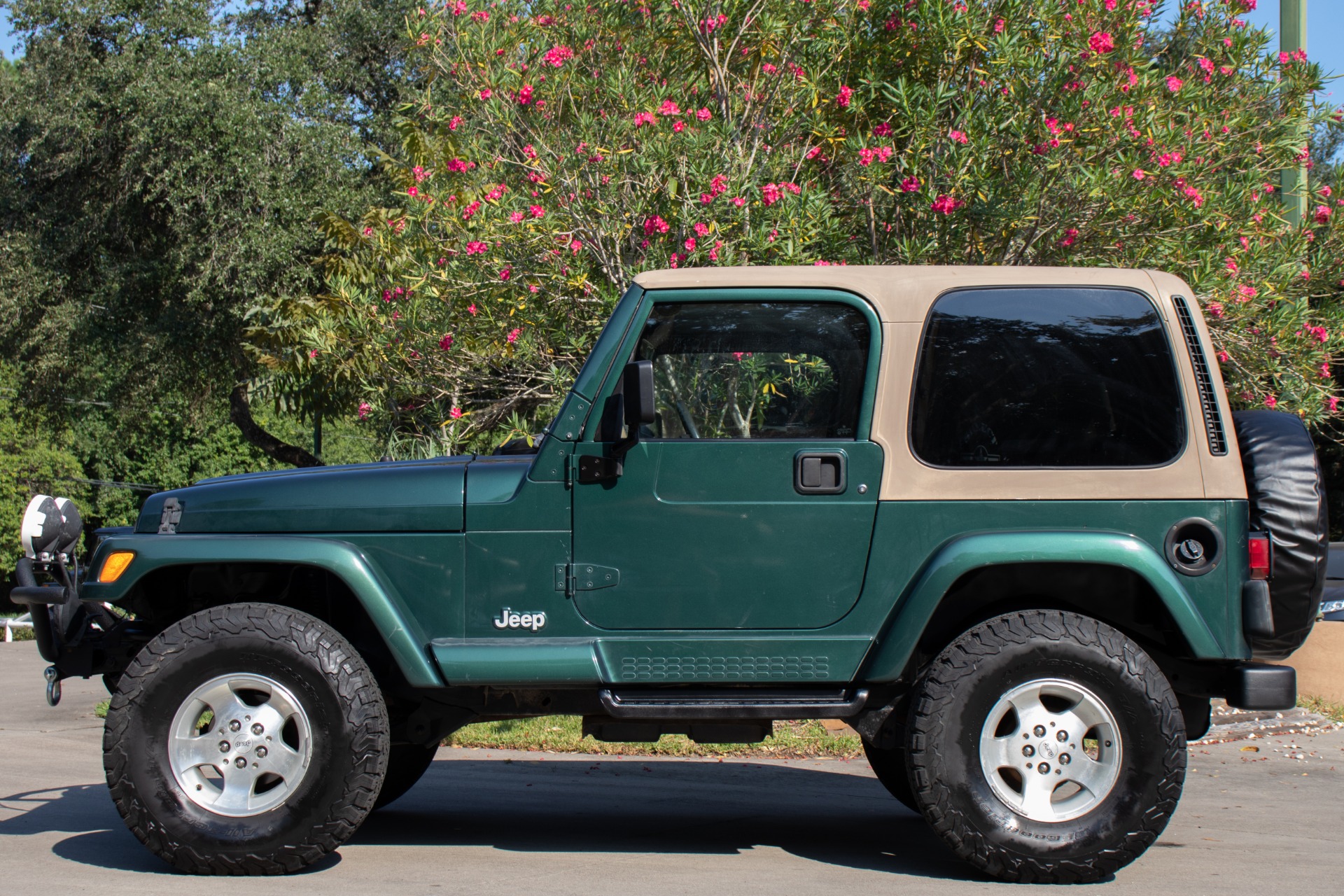 Used 2000 Jeep Wrangler Sahara For Sale ($16,995) | Select Jeeps Inc. Stock  #728360