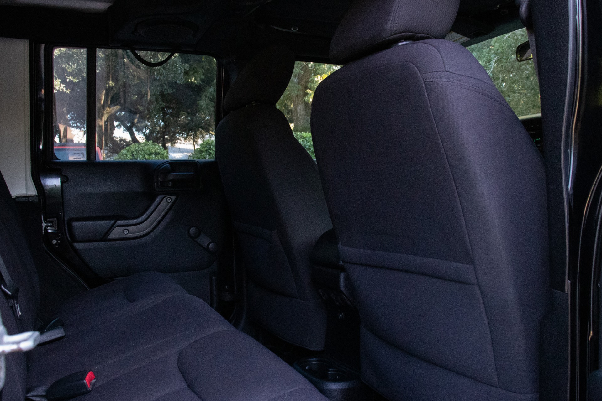 Used-2013-Jeep-Wrangler-Unlimited-Sport