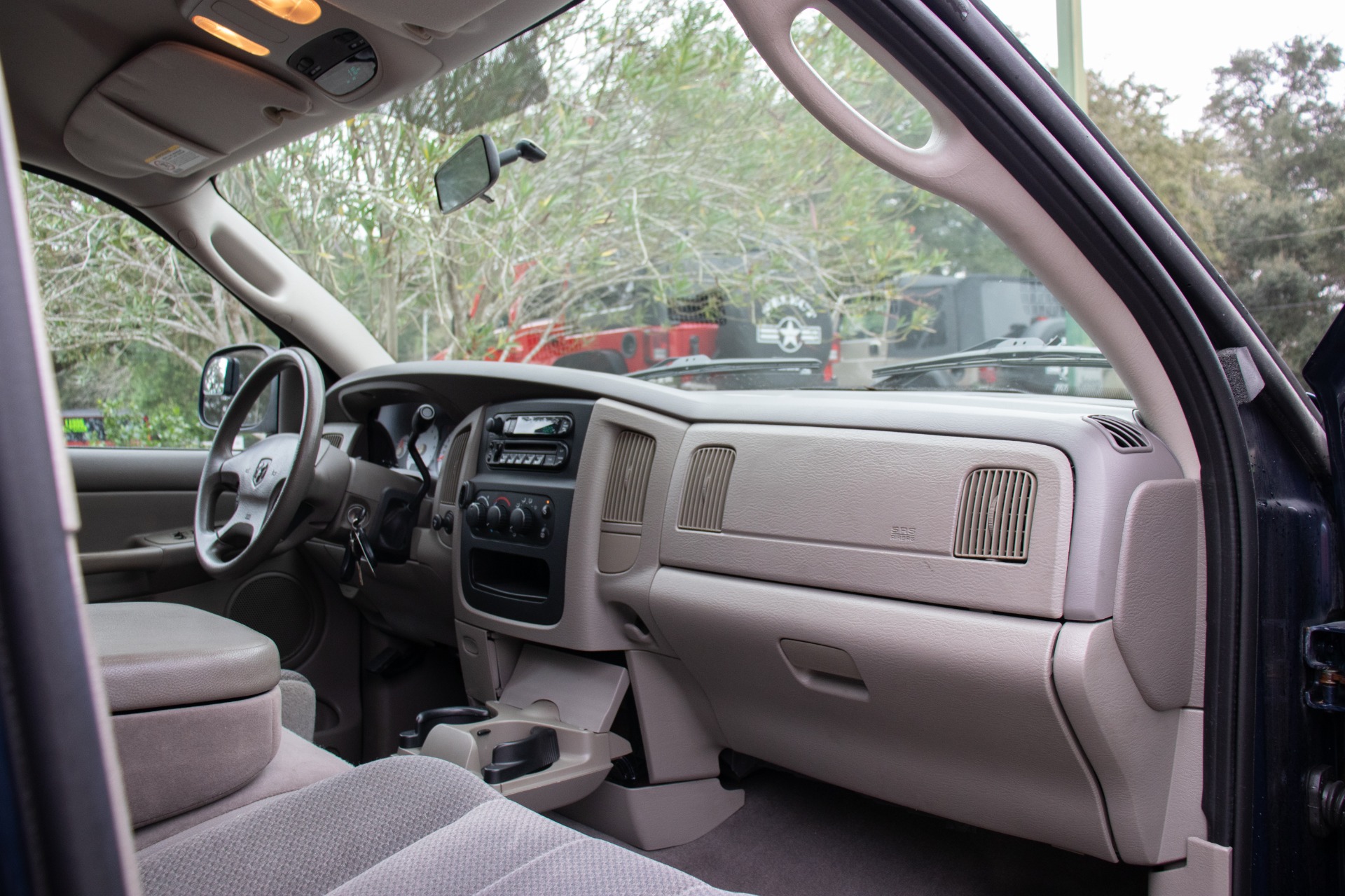 Used-2003-Dodge-Ram-Pickup-1500-SLT