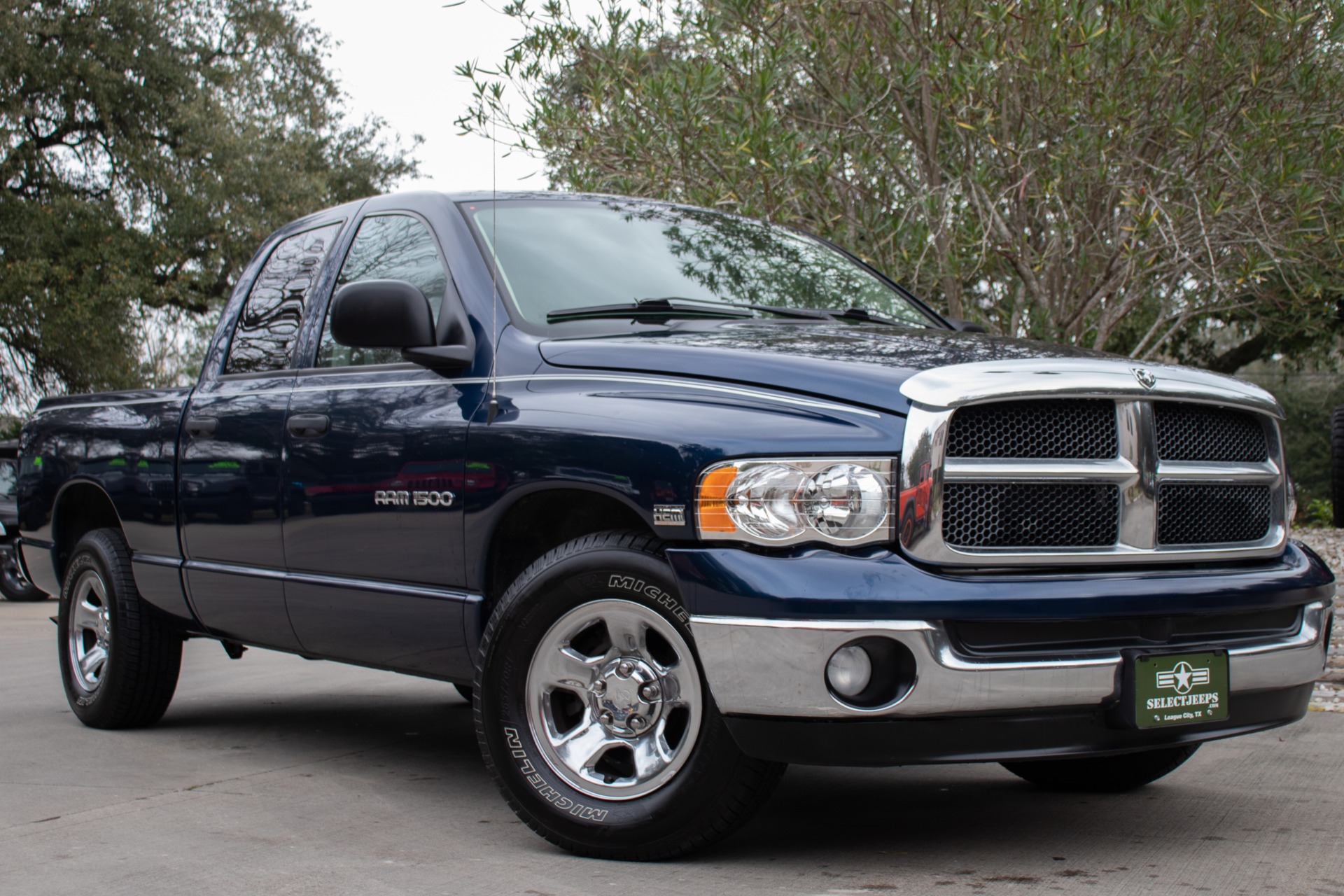 Used-2003-Dodge-Ram-Pickup-1500-SLT