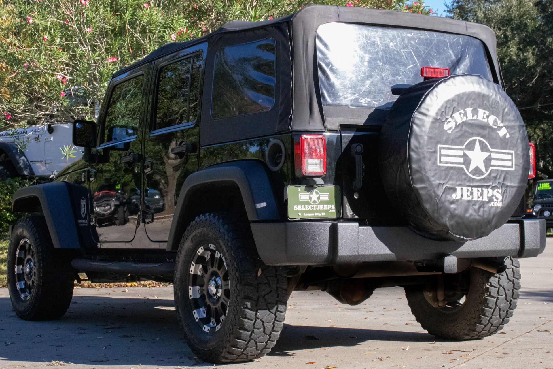 Used-2009-Jeep-Wrangler-Unlimited-X