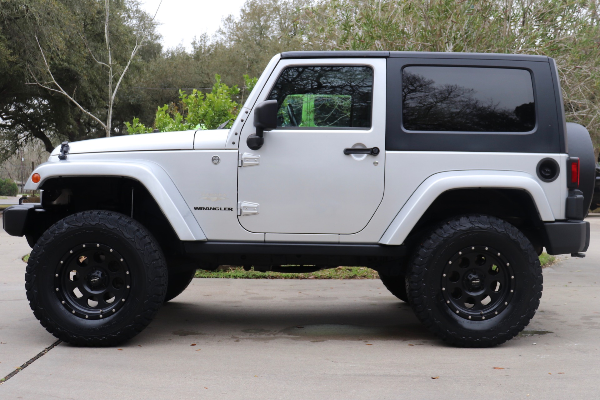 Used-2010-Jeep-Wrangler-Sahara