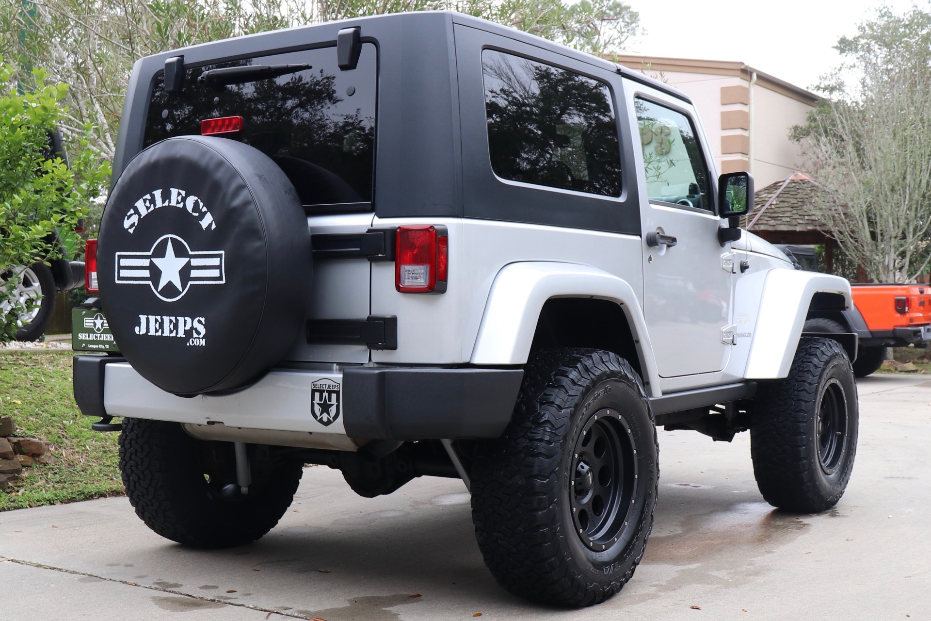 Used-2010-Jeep-Wrangler-Sahara