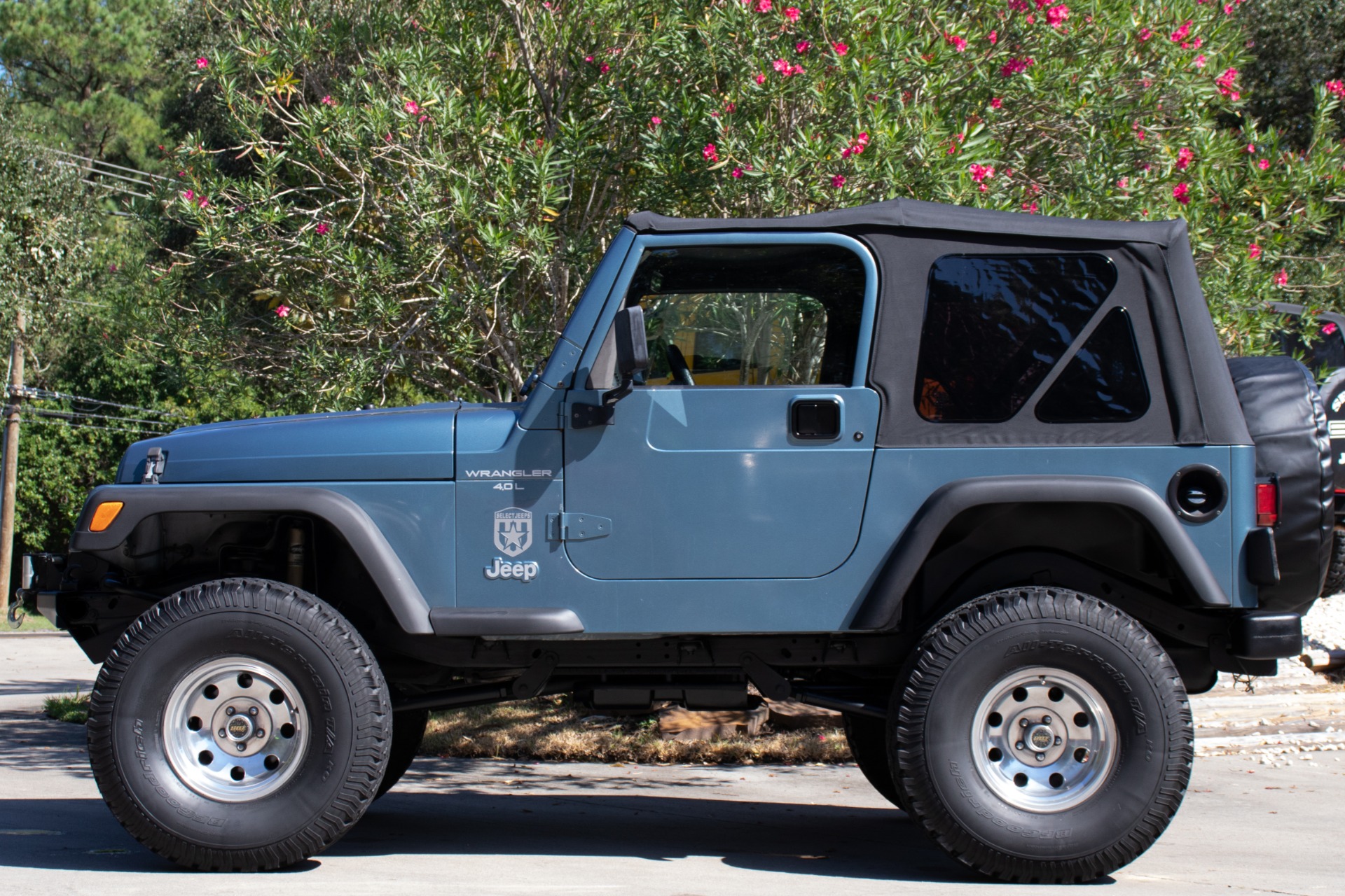 Used-1999-Jeep-Wrangler-Sport
