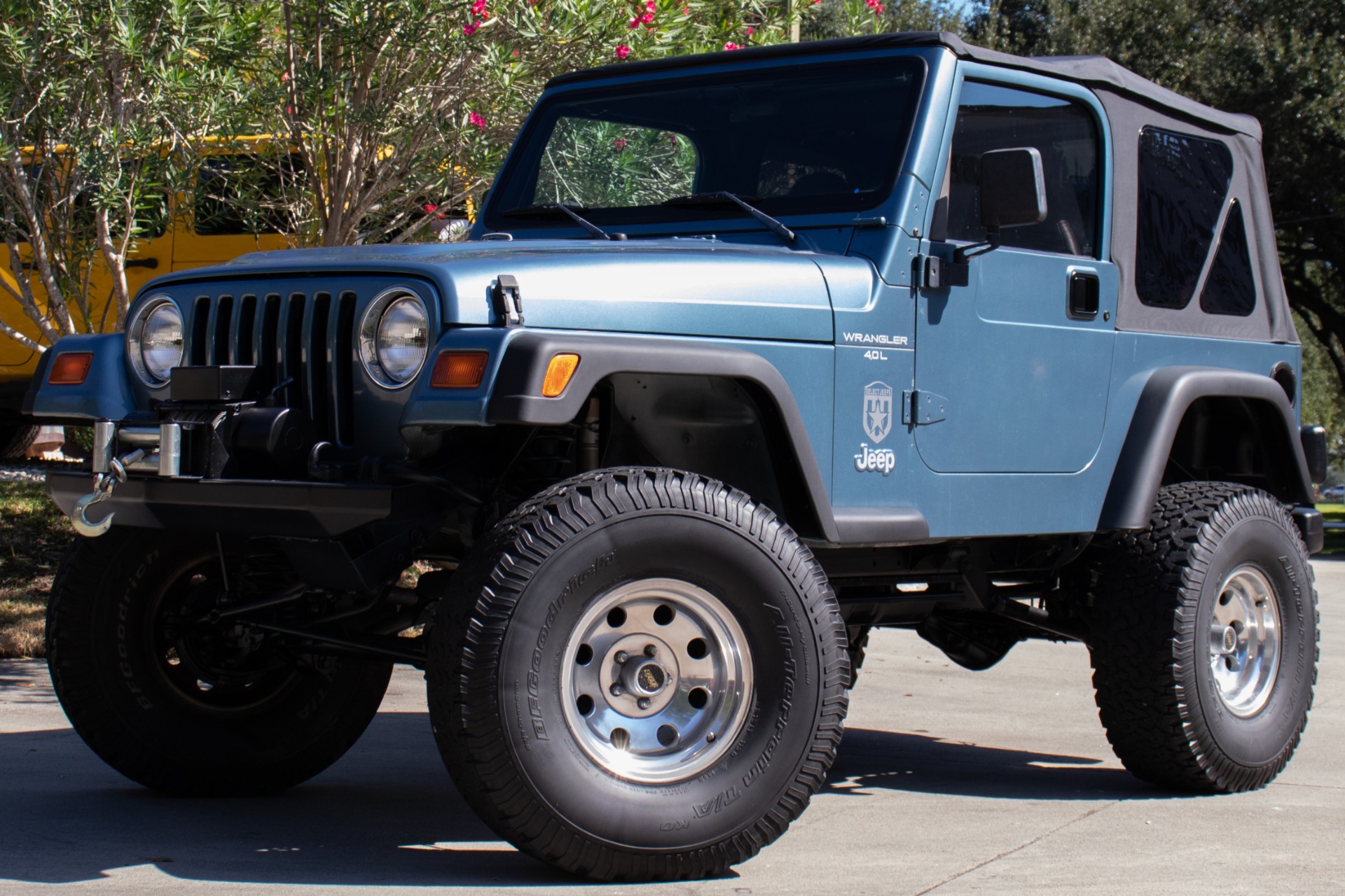 Used-1999-Jeep-Wrangler-Sport