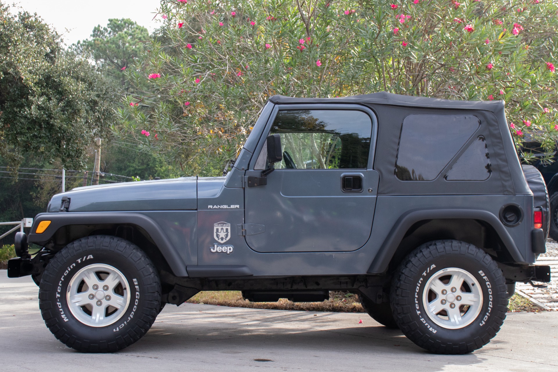 Used-2002-Jeep-Wrangler-Sport