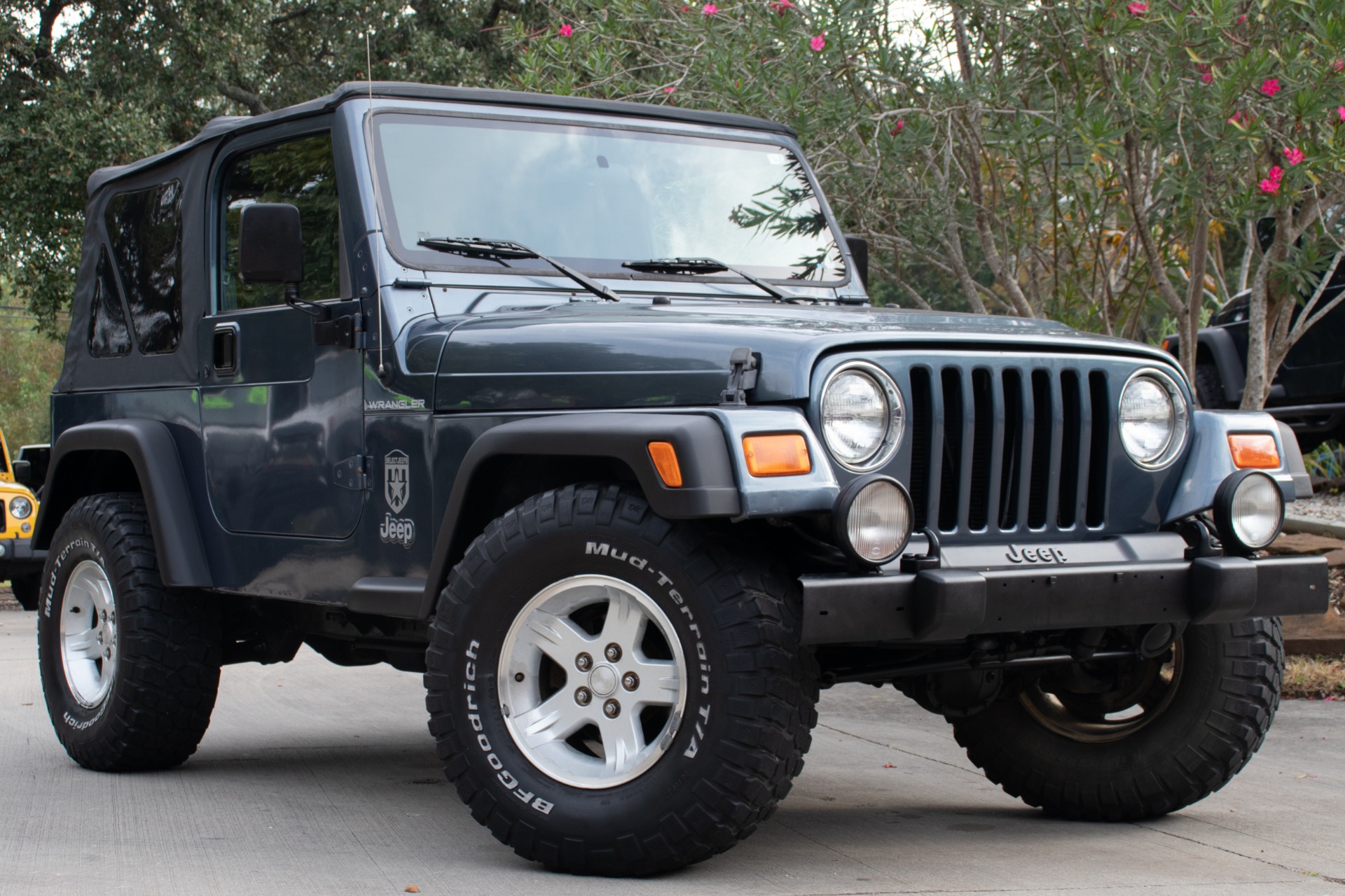 Used-2002-Jeep-Wrangler-Sport