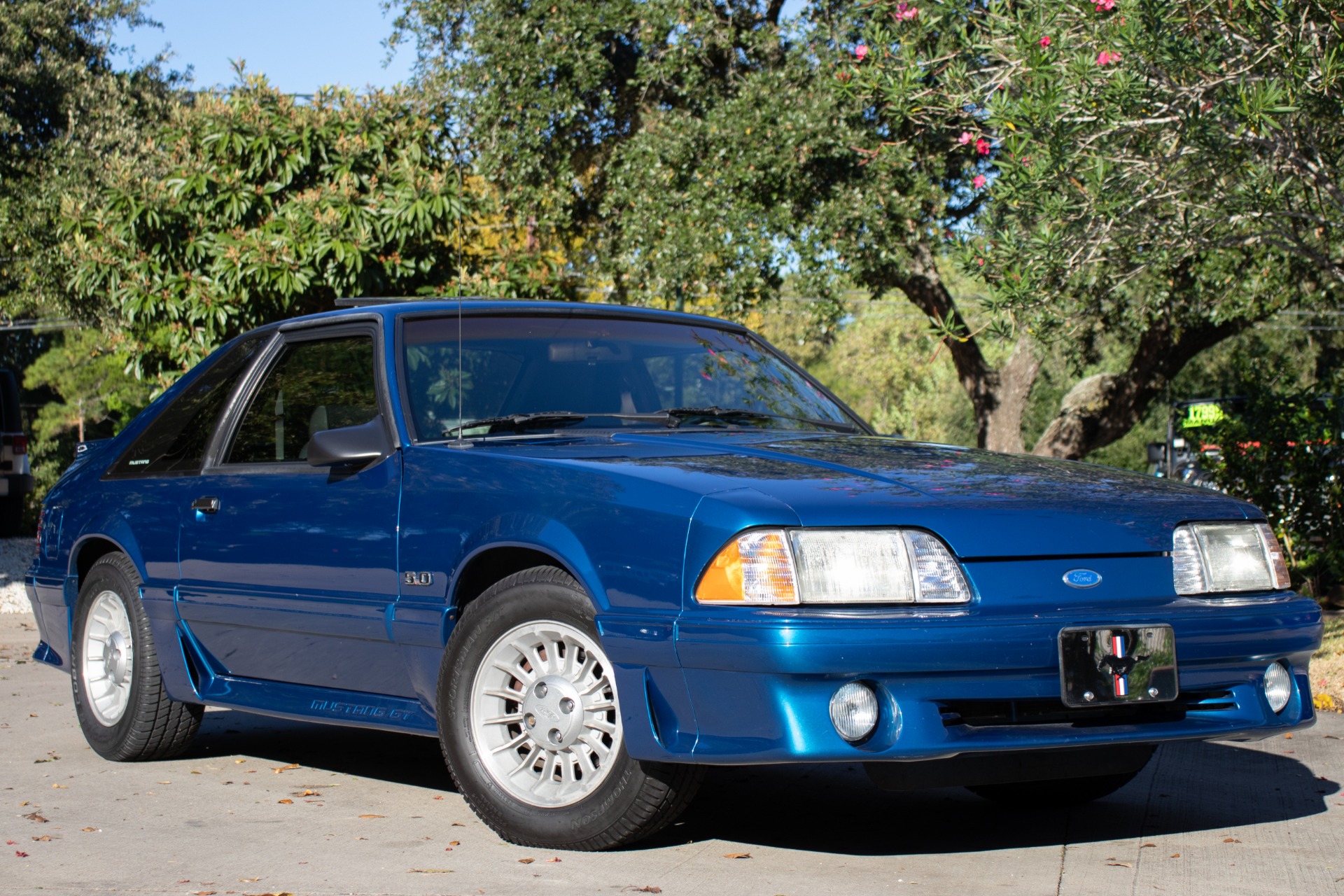 Used-1990-Ford-Mustang-GT